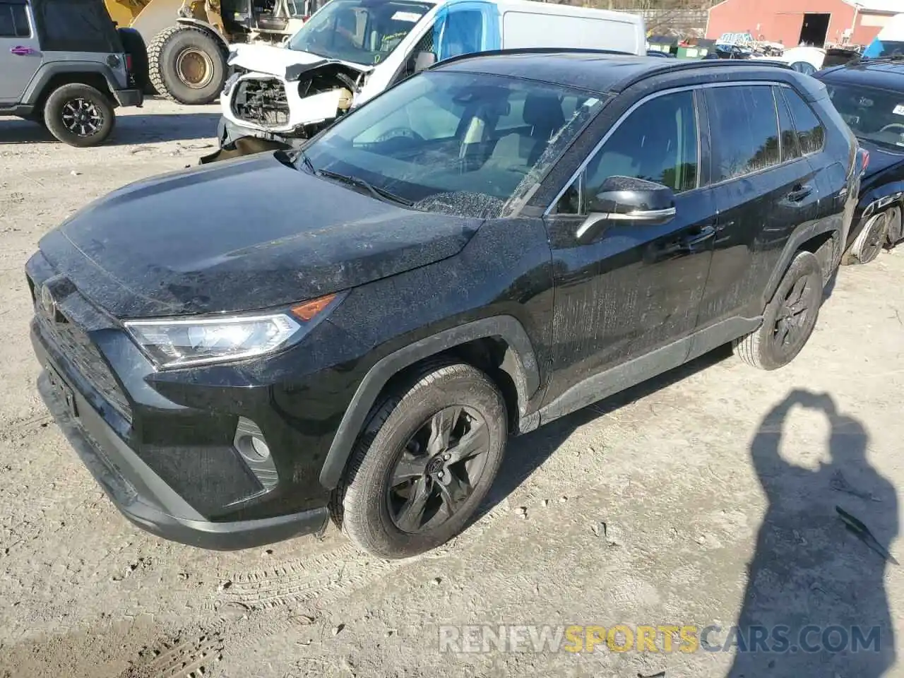 1 Photograph of a damaged car 2T3P1RFV9LC095937 TOYOTA RAV4 2020