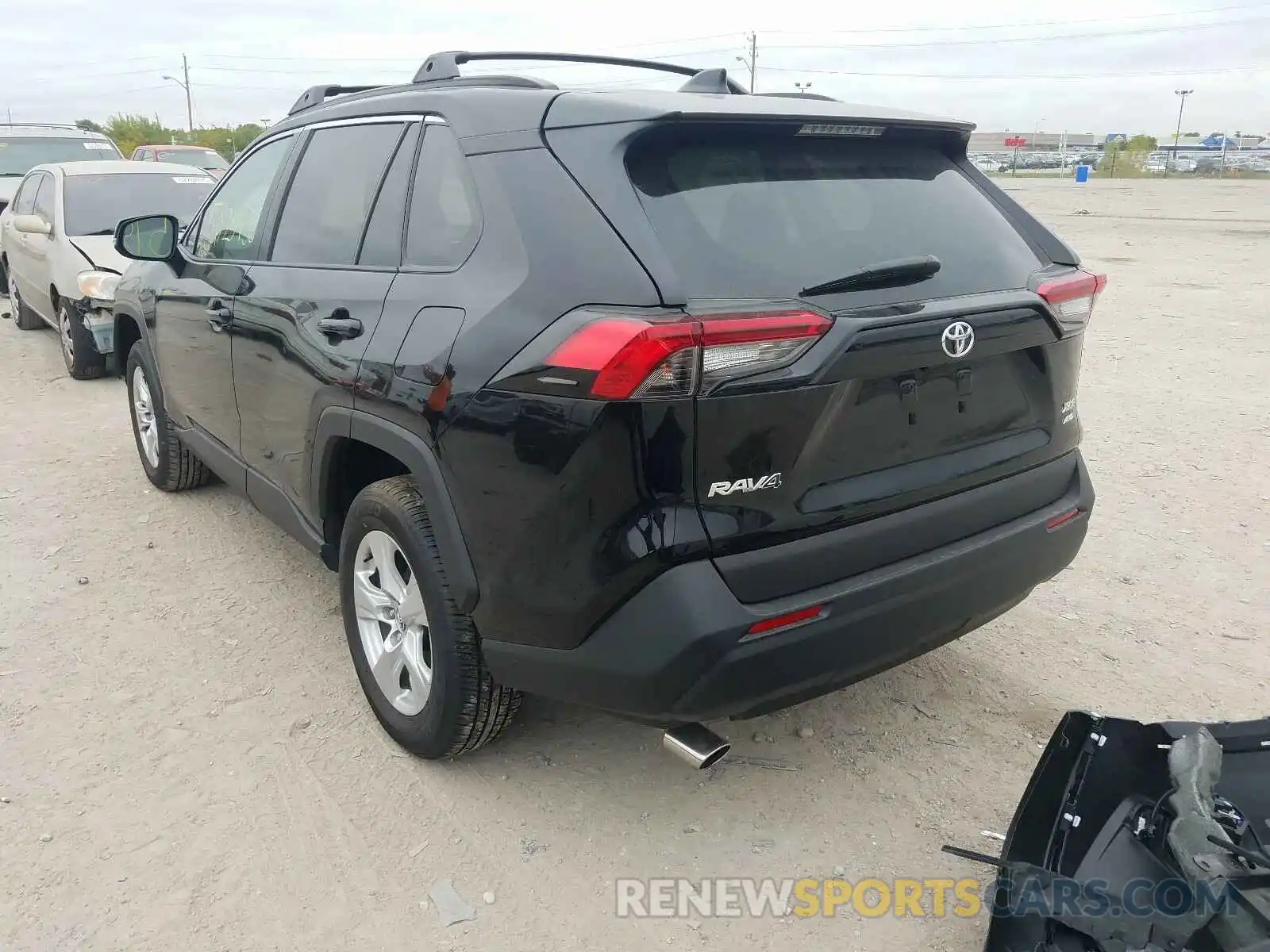 3 Photograph of a damaged car 2T3P1RFV9LC112414 TOYOTA RAV4 2020