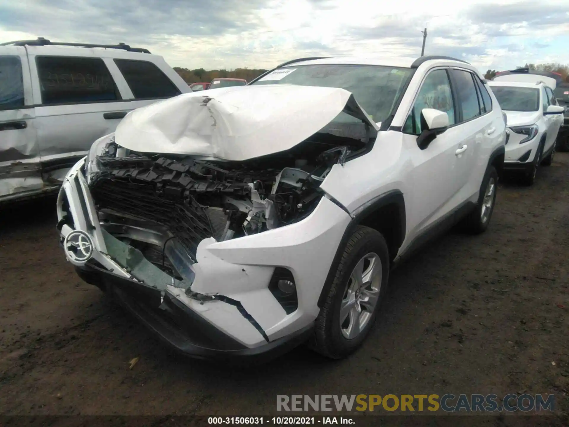 2 Photograph of a damaged car 2T3P1RFV9LC112428 TOYOTA RAV4 2020