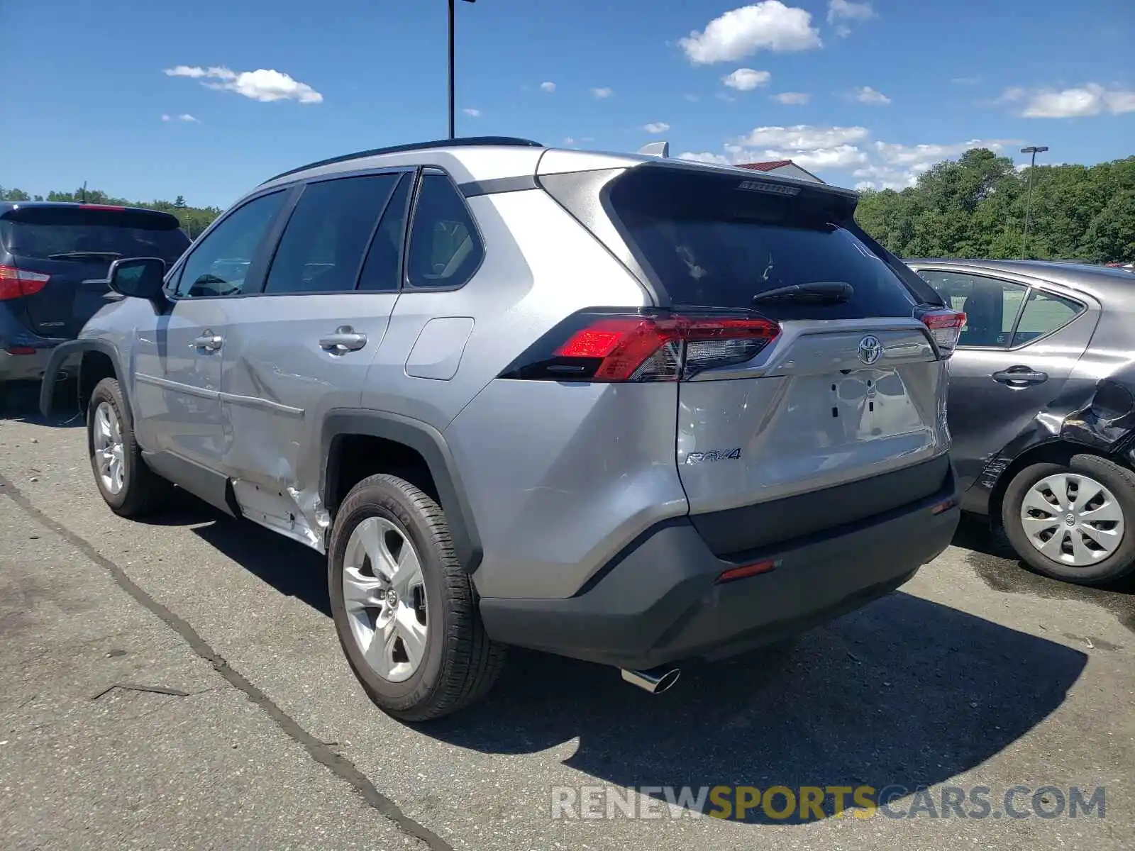 3 Photograph of a damaged car 2T3P1RFV9LC116706 TOYOTA RAV4 2020