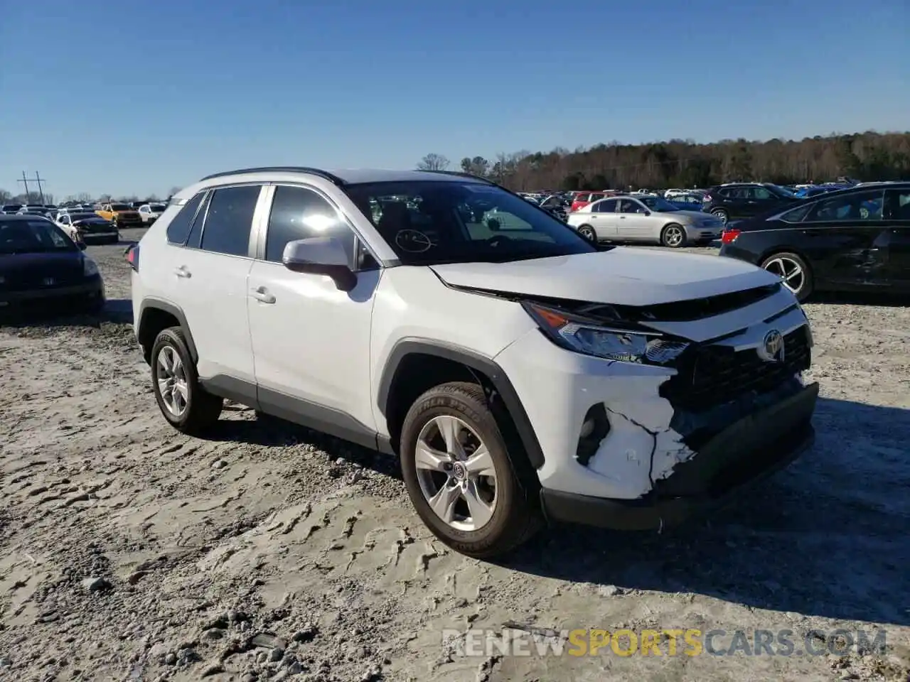 1 Photograph of a damaged car 2T3P1RFV9LC119833 TOYOTA RAV4 2020