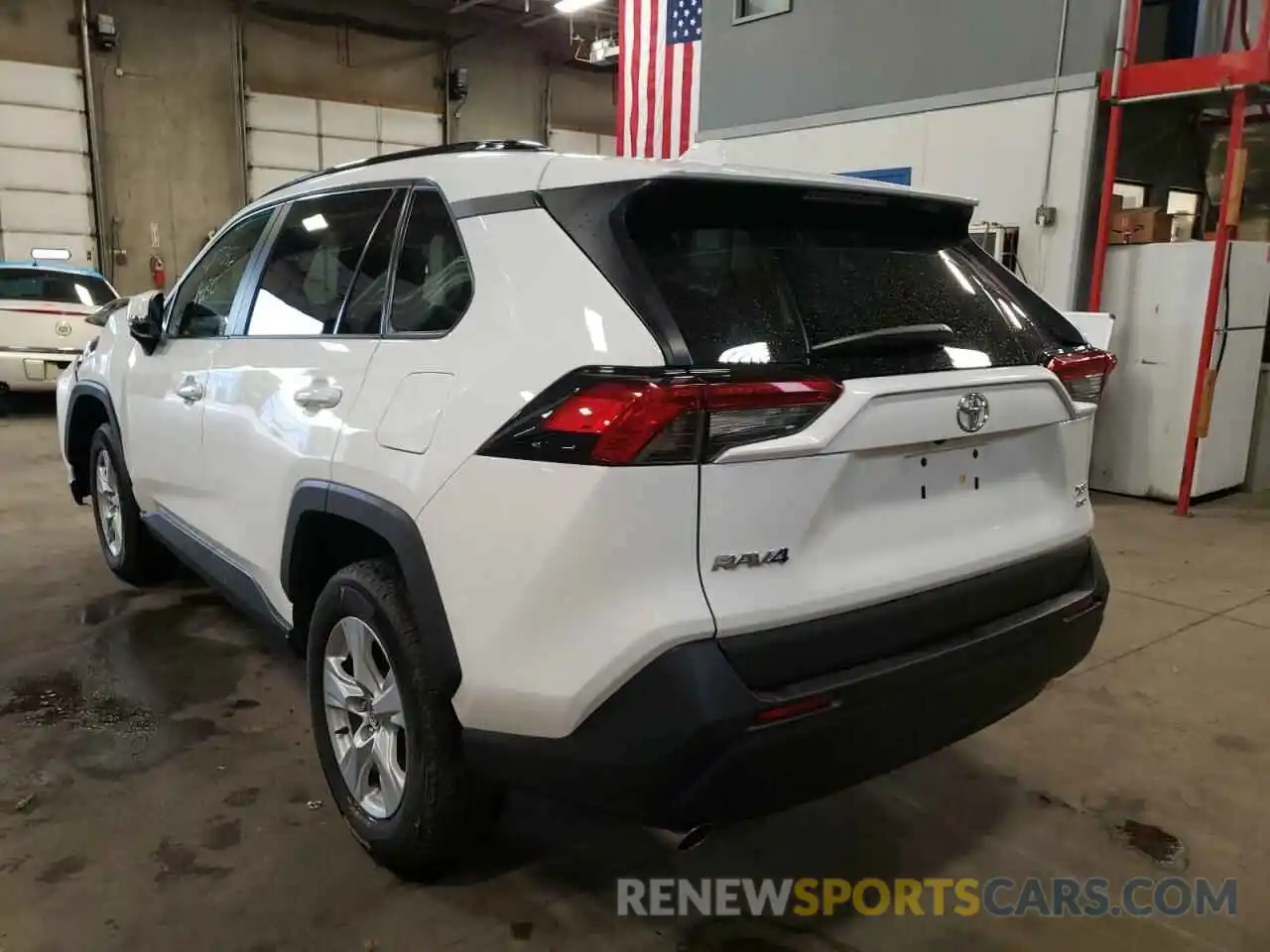 3 Photograph of a damaged car 2T3P1RFV9LC129679 TOYOTA RAV4 2020