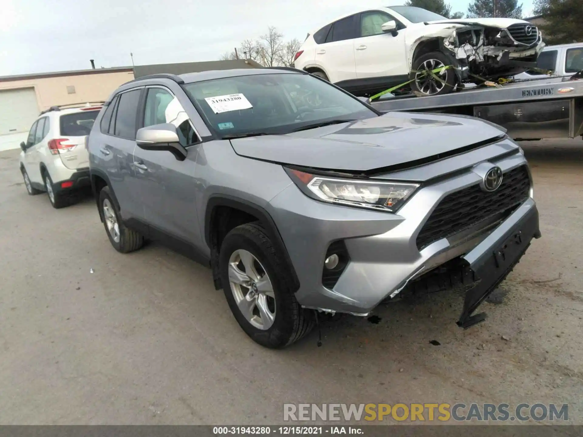 1 Photograph of a damaged car 2T3P1RFV9LC132100 TOYOTA RAV4 2020