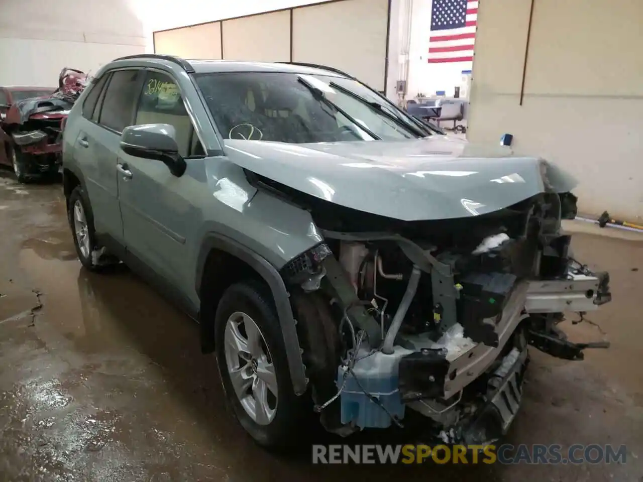 1 Photograph of a damaged car 2T3P1RFV9LC137877 TOYOTA RAV4 2020