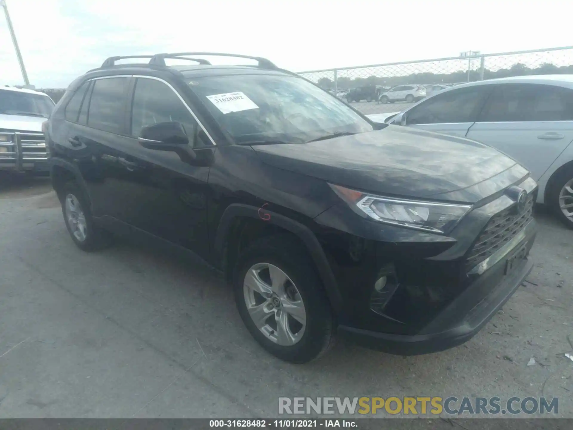 1 Photograph of a damaged car 2T3P1RFV9LW086332 TOYOTA RAV4 2020