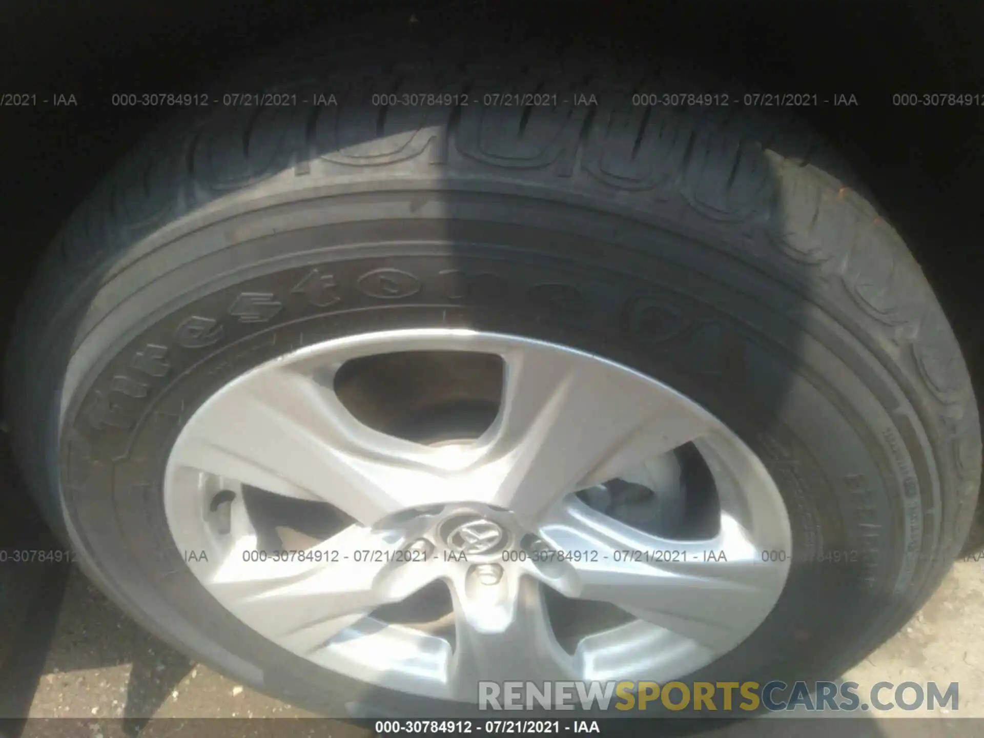 15 Фотография поврежденного автомобиля 2T3P1RFV9LW091479 TOYOTA RAV4 2020