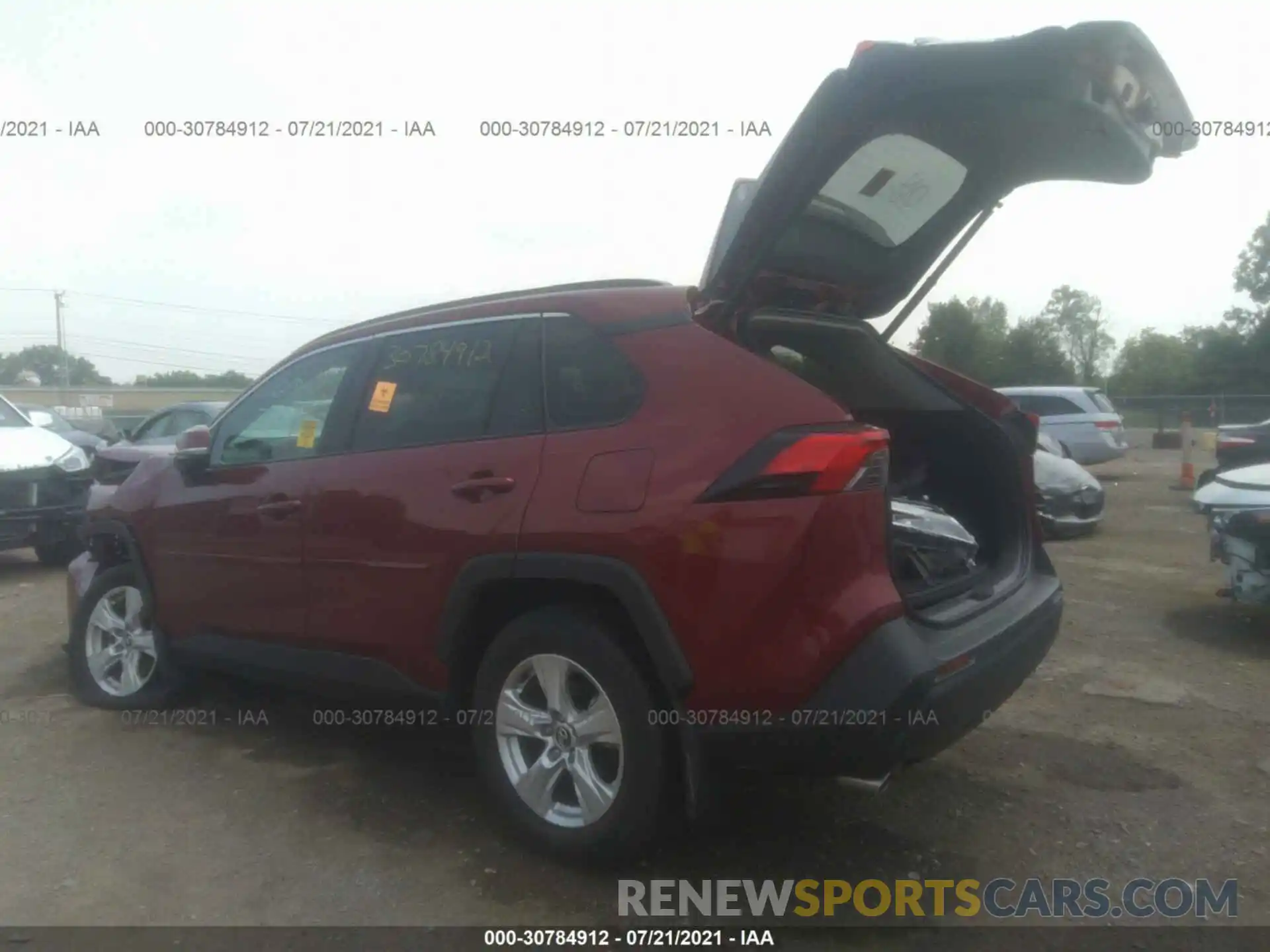 3 Photograph of a damaged car 2T3P1RFV9LW091479 TOYOTA RAV4 2020