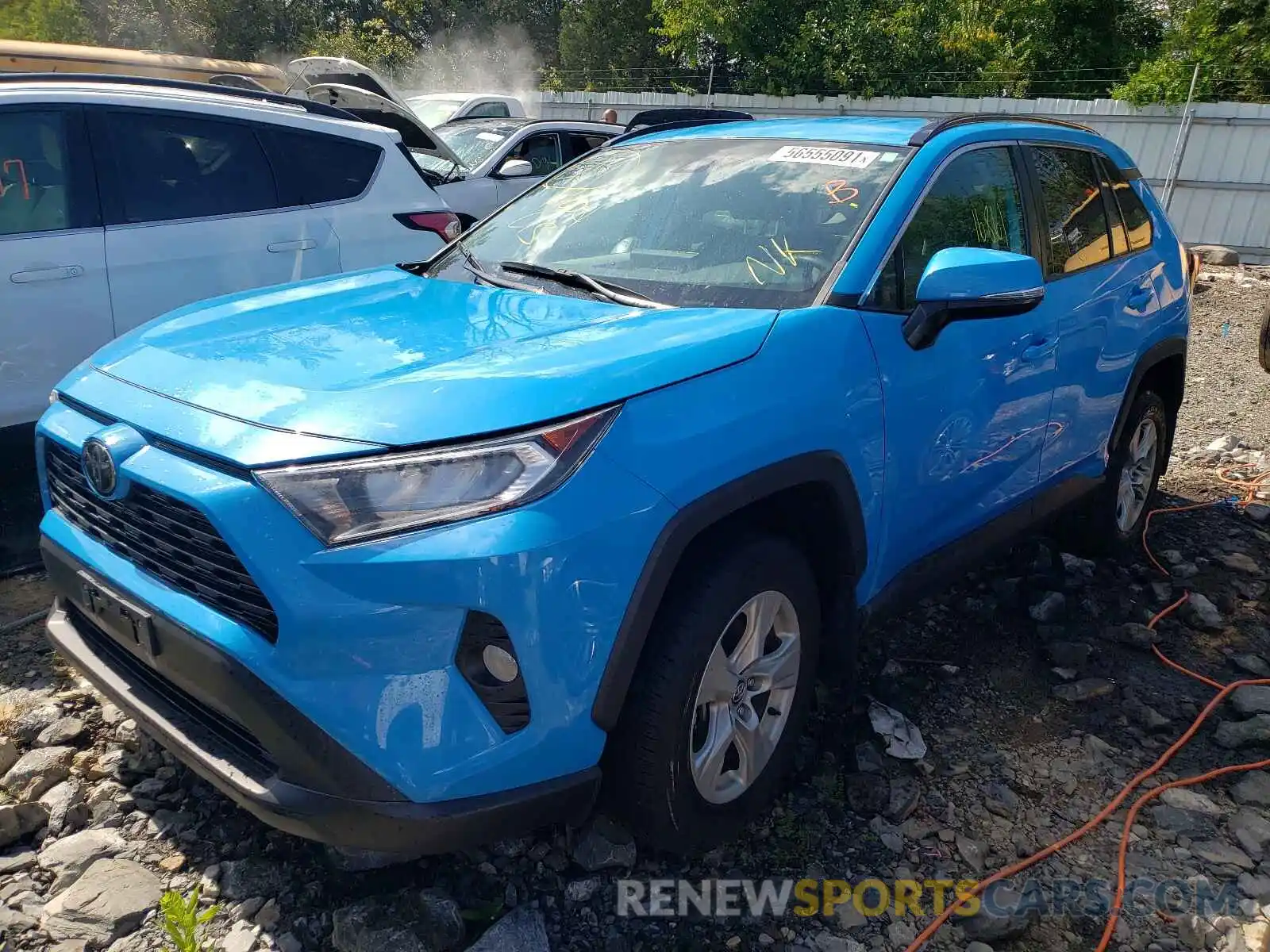 2 Photograph of a damaged car 2T3P1RFV9LW108636 TOYOTA RAV4 2020