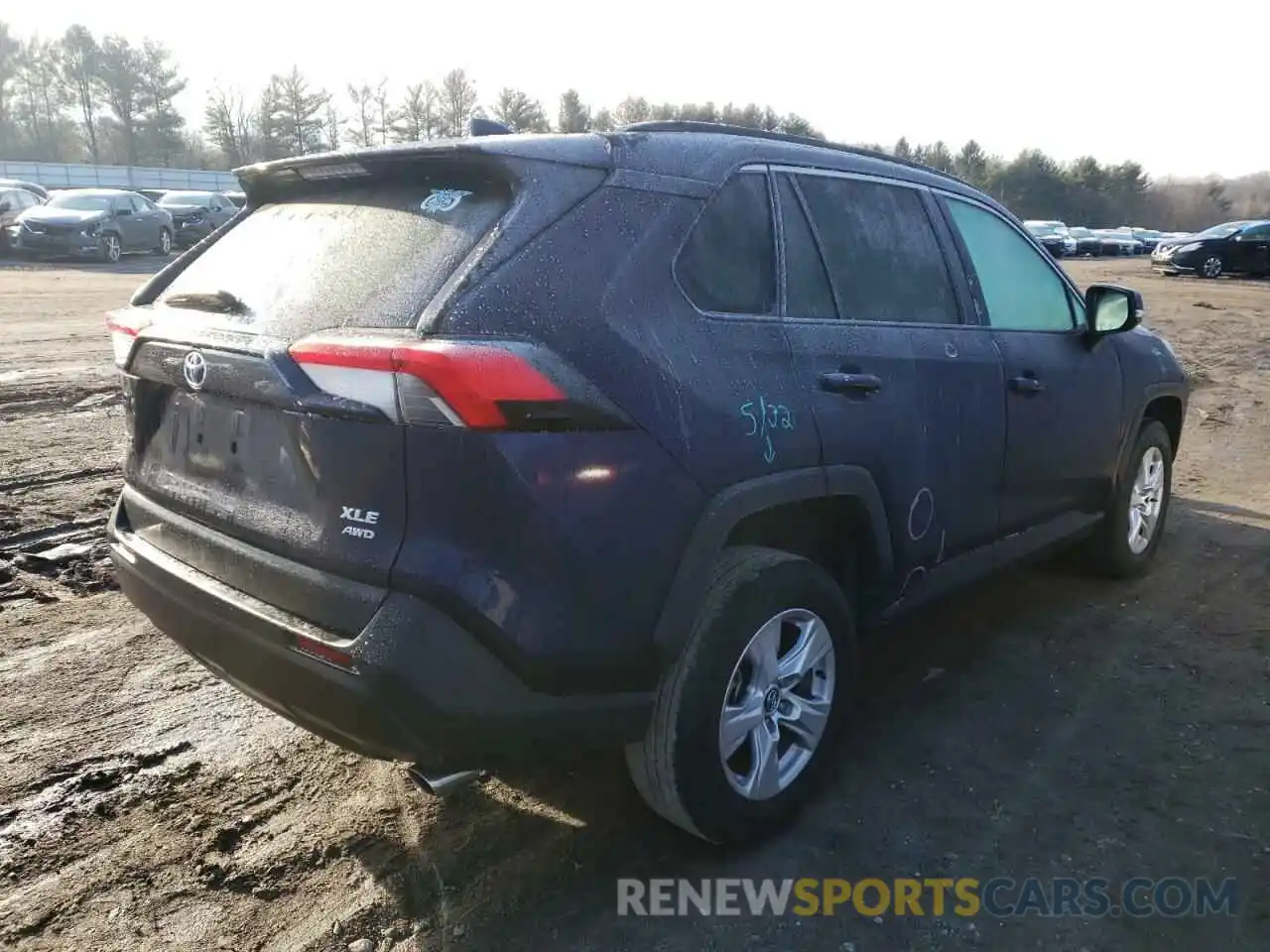 4 Photograph of a damaged car 2T3P1RFV9LW135772 TOYOTA RAV4 2020