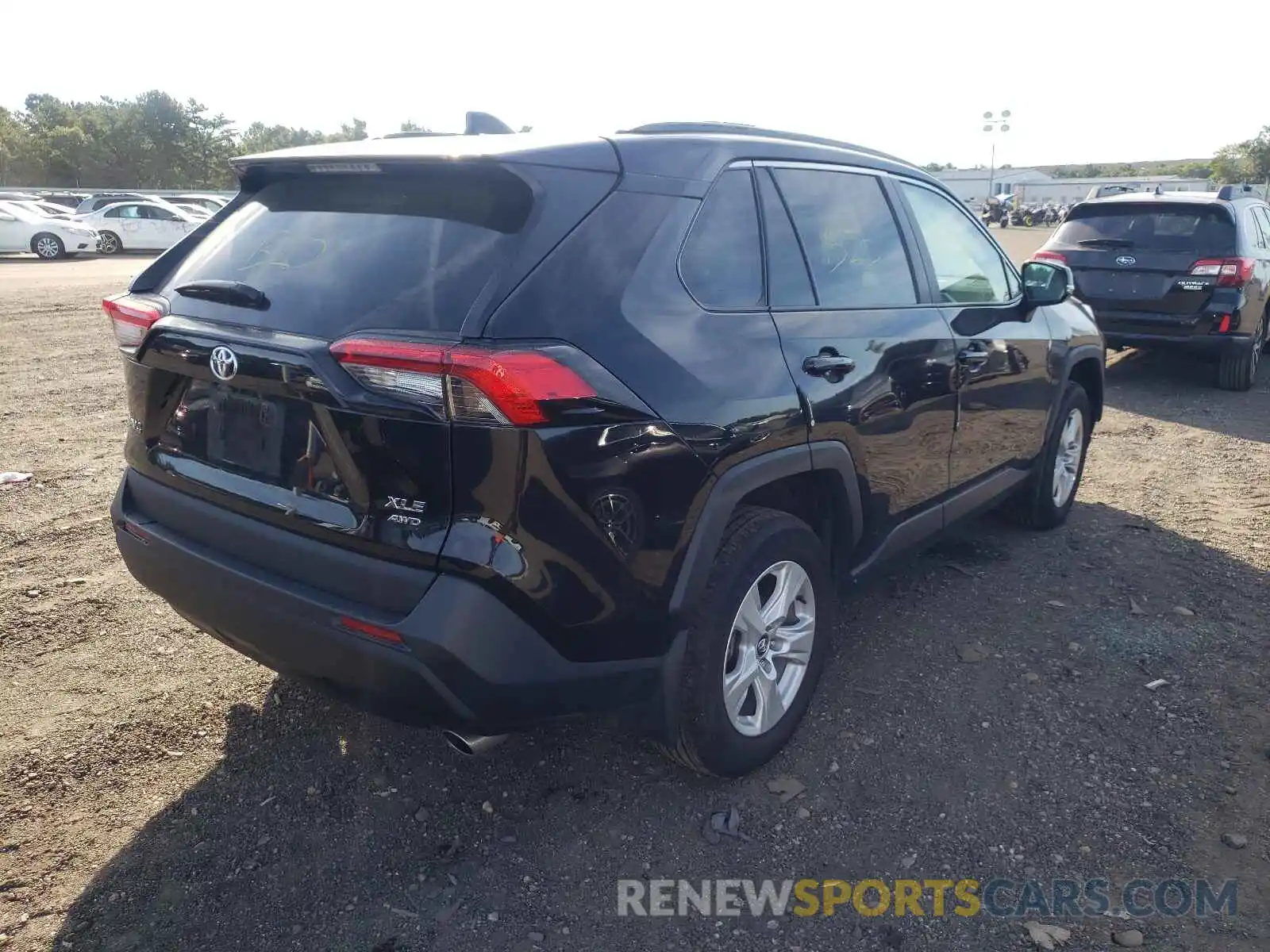 4 Photograph of a damaged car 2T3P1RFV9LW135898 TOYOTA RAV4 2020