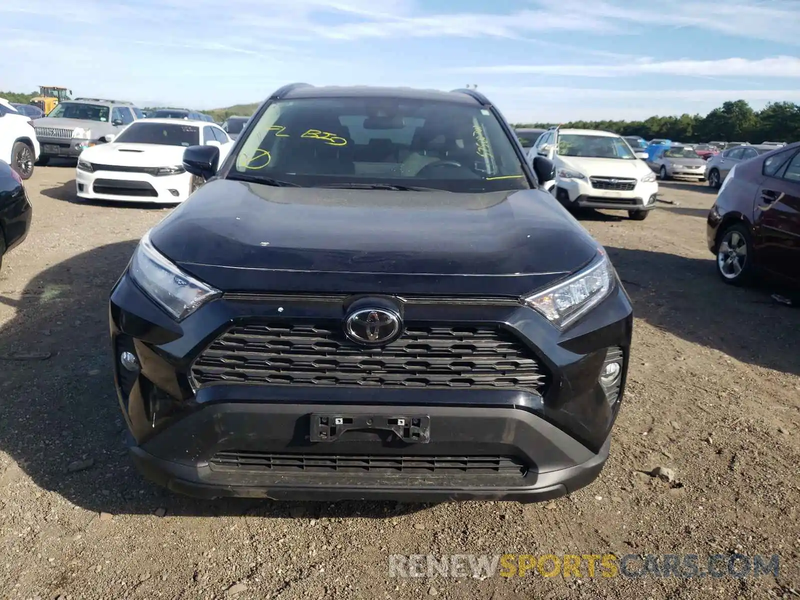 9 Photograph of a damaged car 2T3P1RFV9LW135898 TOYOTA RAV4 2020