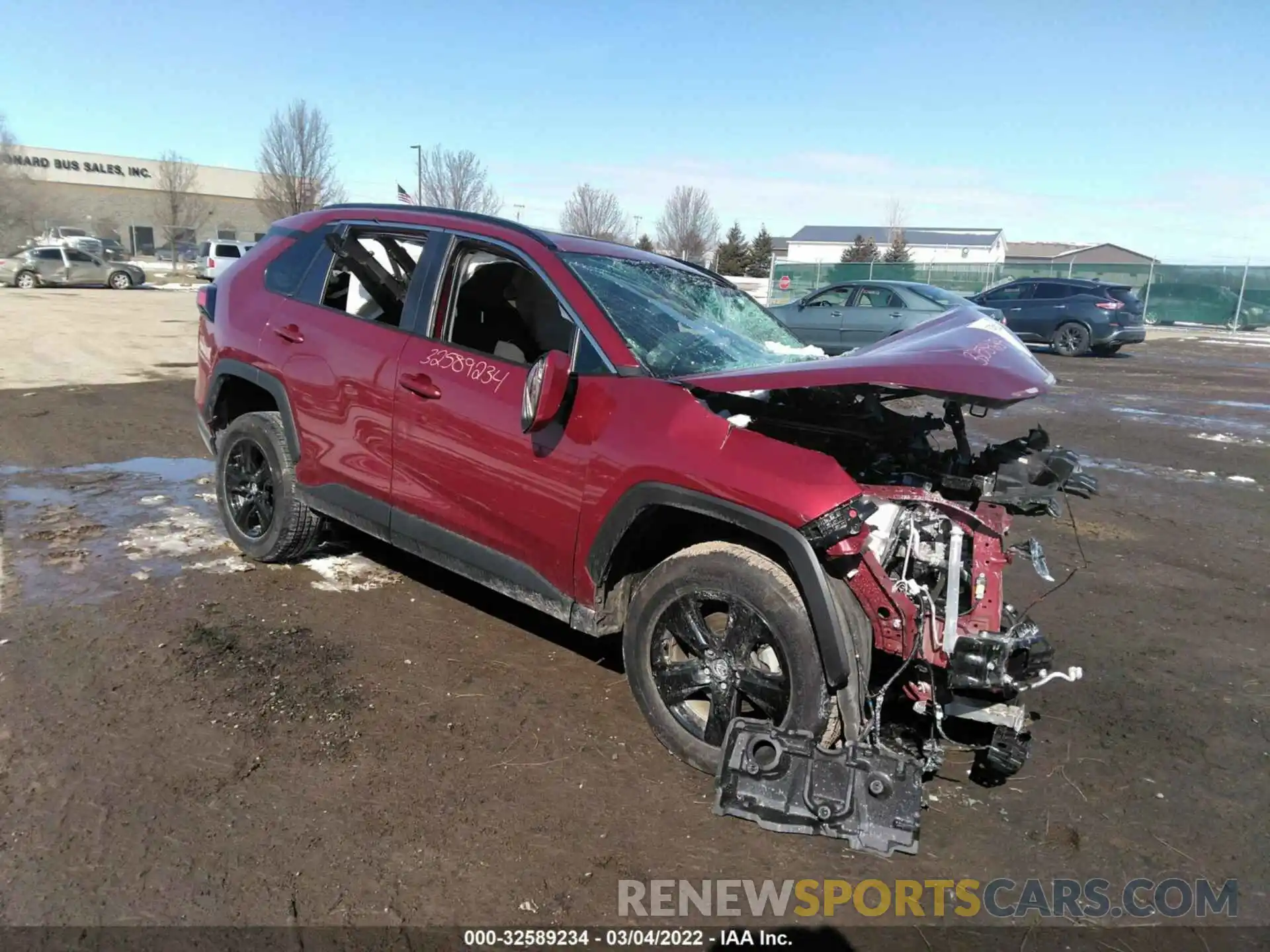 1 Photograph of a damaged car 2T3P1RFV9LW137652 TOYOTA RAV4 2020