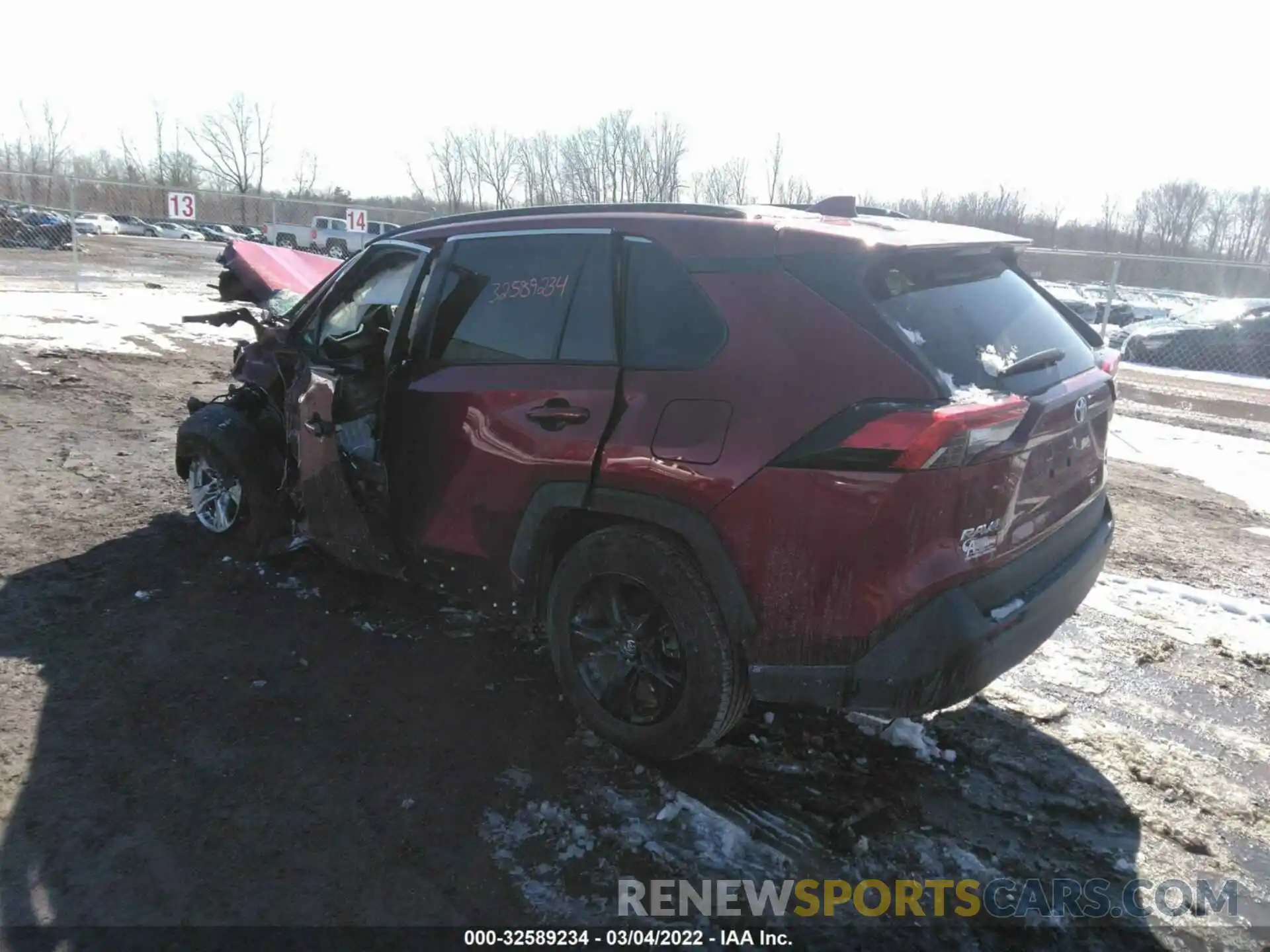 3 Фотография поврежденного автомобиля 2T3P1RFV9LW137652 TOYOTA RAV4 2020