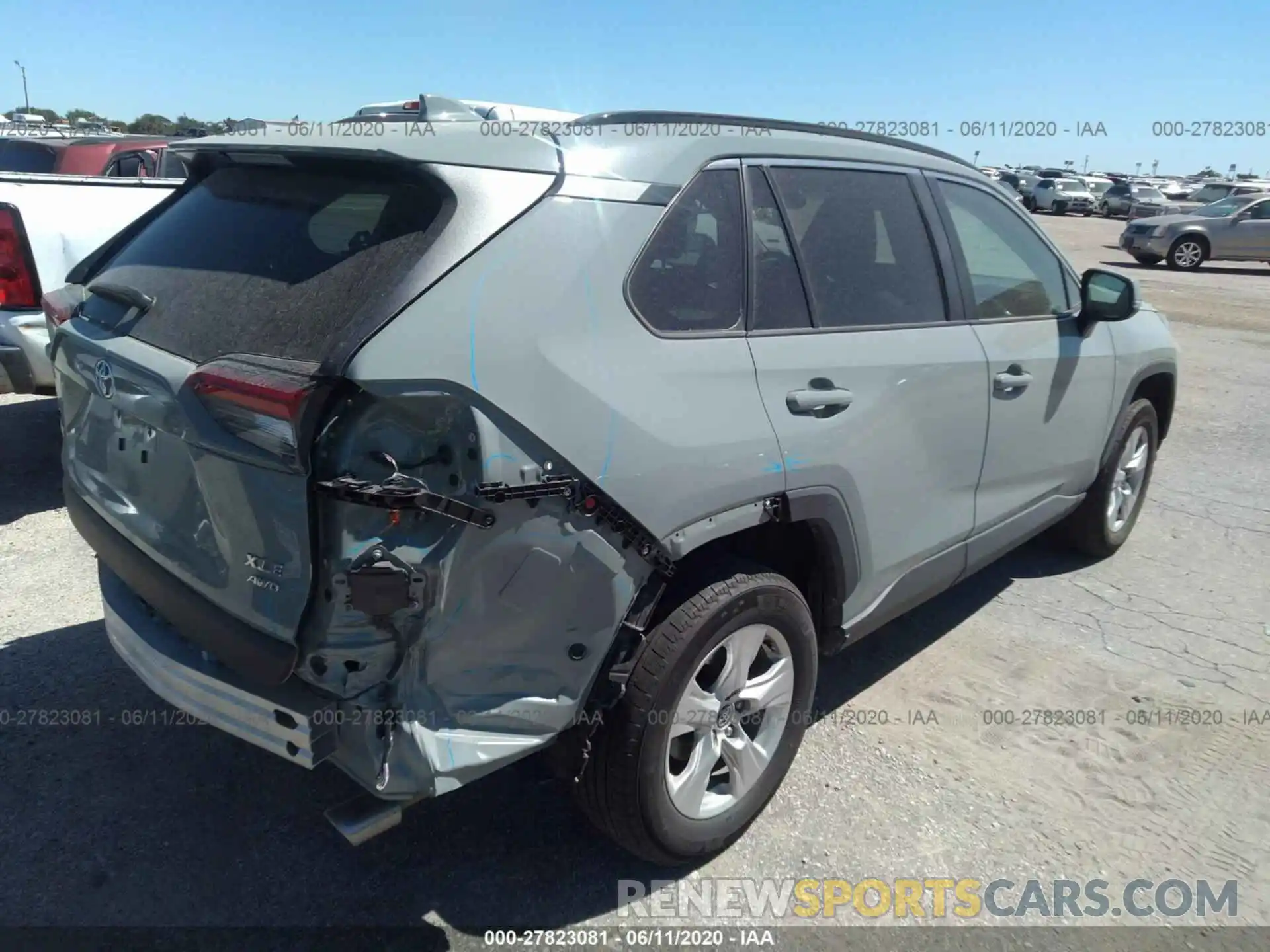 4 Photograph of a damaged car 2T3P1RFVXLC080069 TOYOTA RAV4 2020