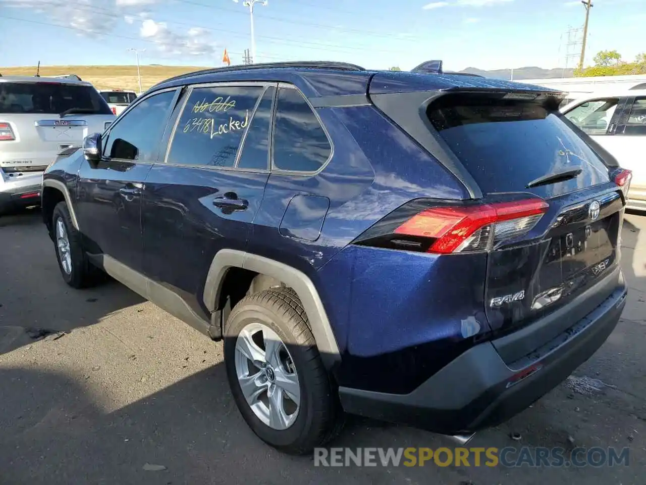 3 Photograph of a damaged car 2T3P1RFVXLC080427 TOYOTA RAV4 2020