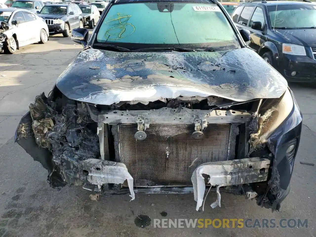 9 Photograph of a damaged car 2T3P1RFVXLC080427 TOYOTA RAV4 2020