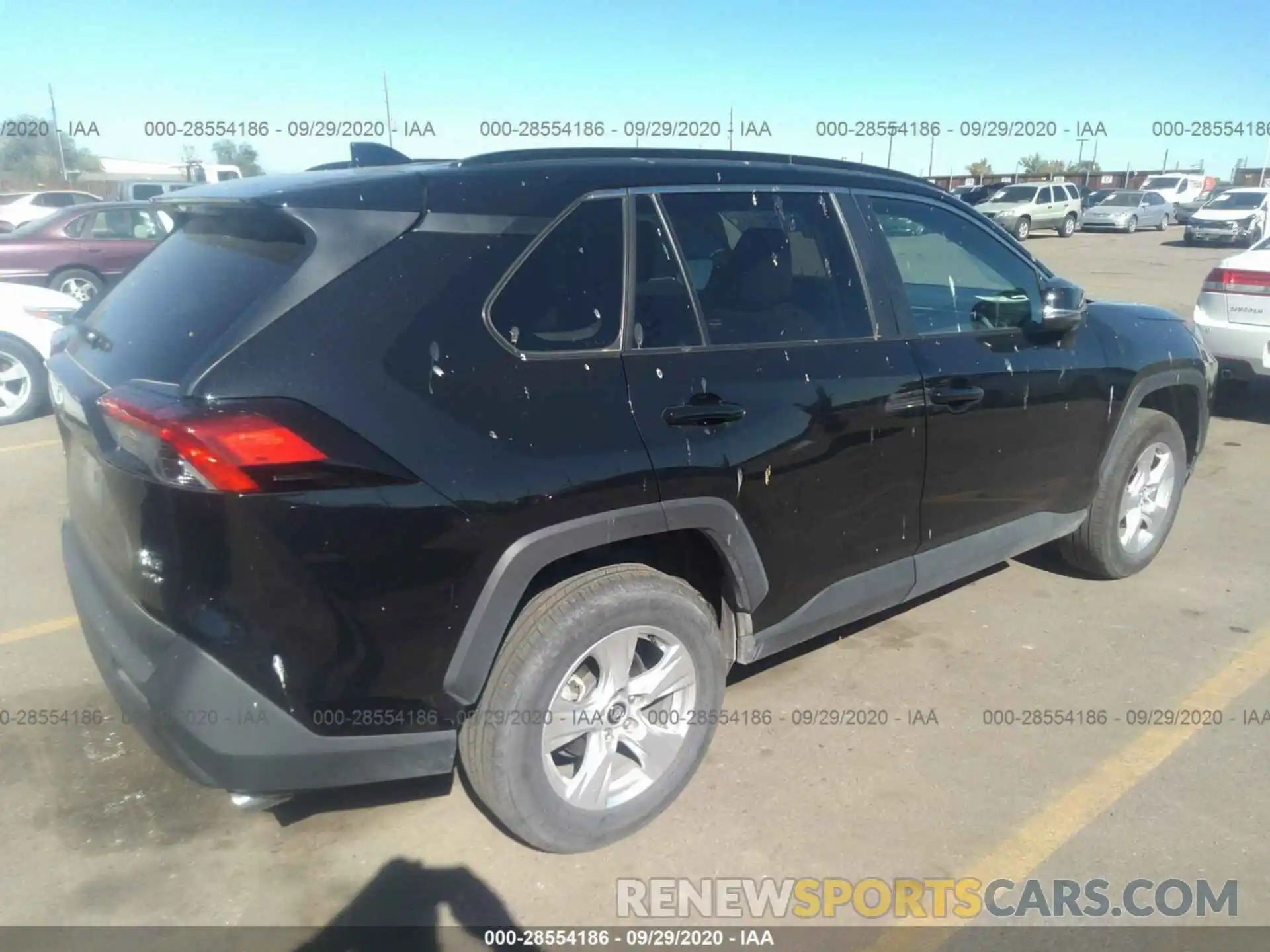 4 Photograph of a damaged car 2T3P1RFVXLC080511 TOYOTA RAV4 2020