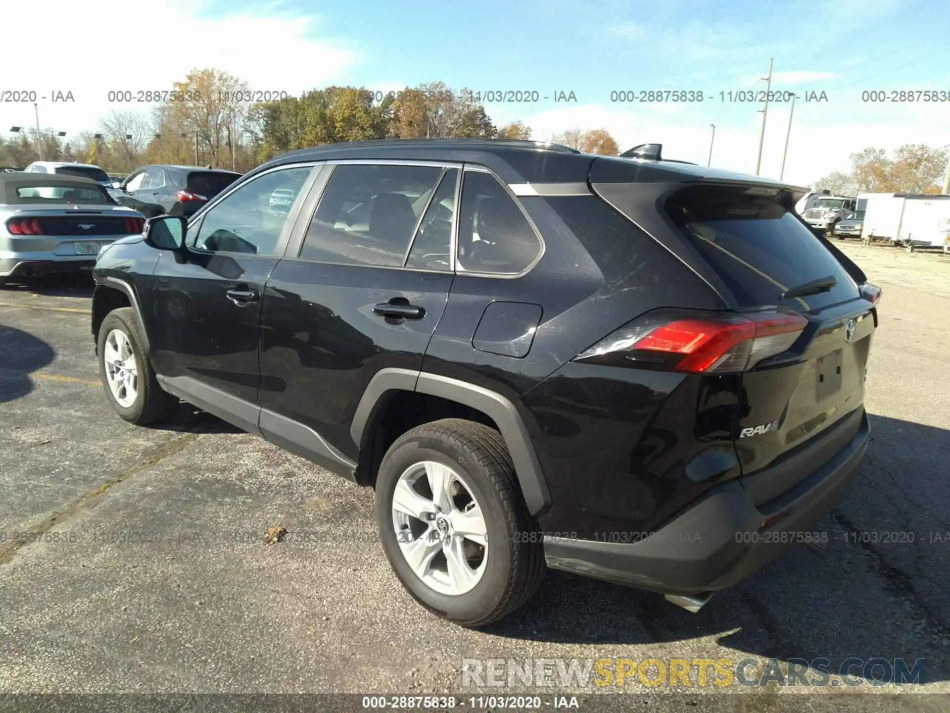 3 Photograph of a damaged car 2T3P1RFVXLC080850 TOYOTA RAV4 2020