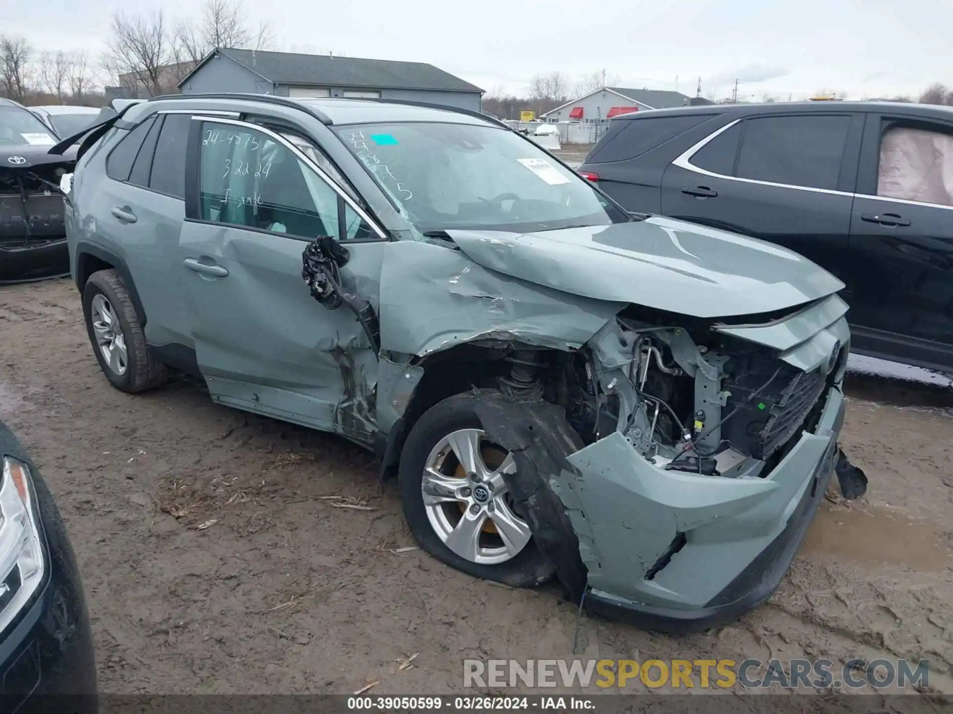 1 Photograph of a damaged car 2T3P1RFVXLC086907 TOYOTA RAV4 2020