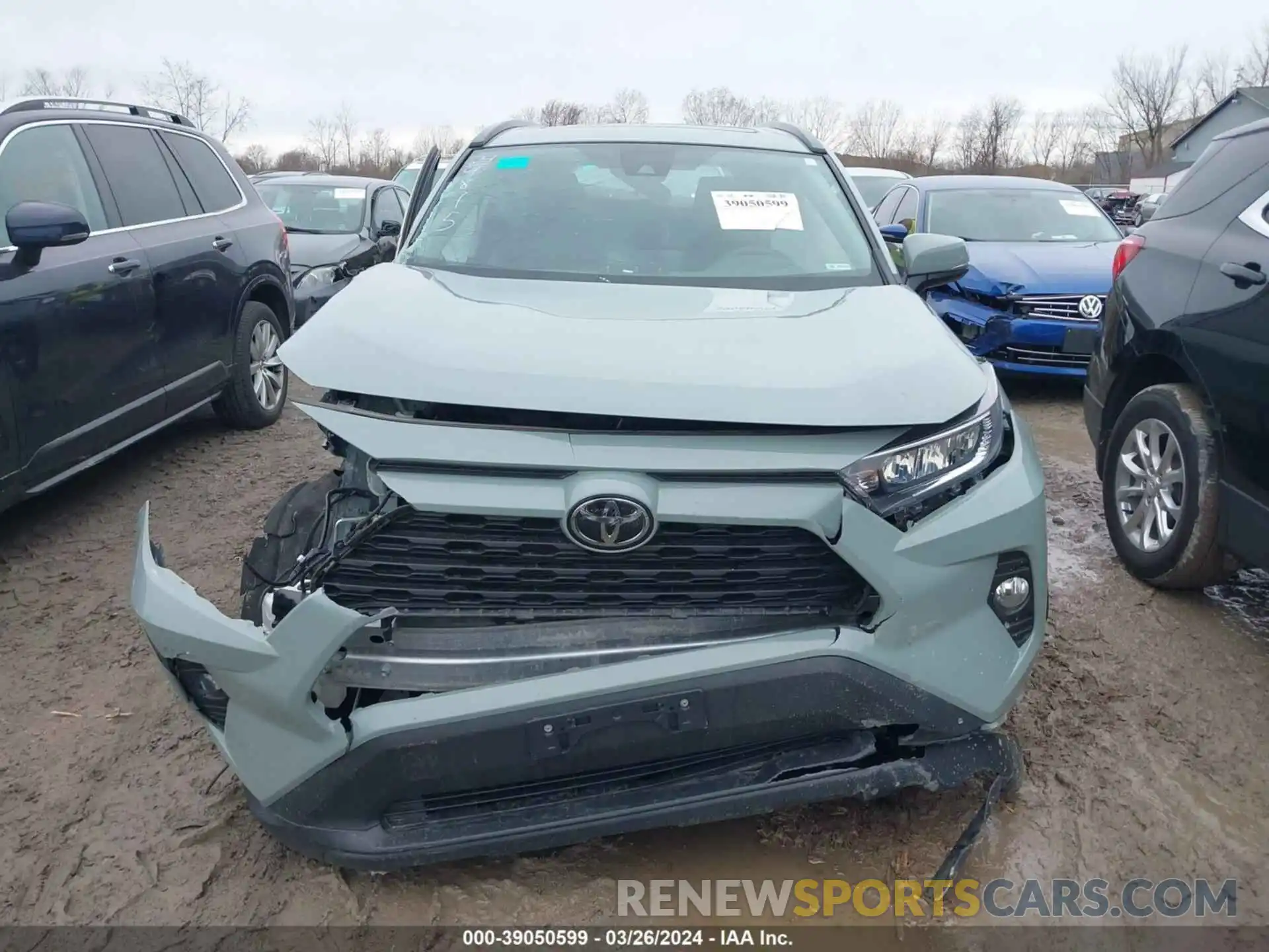 11 Photograph of a damaged car 2T3P1RFVXLC086907 TOYOTA RAV4 2020