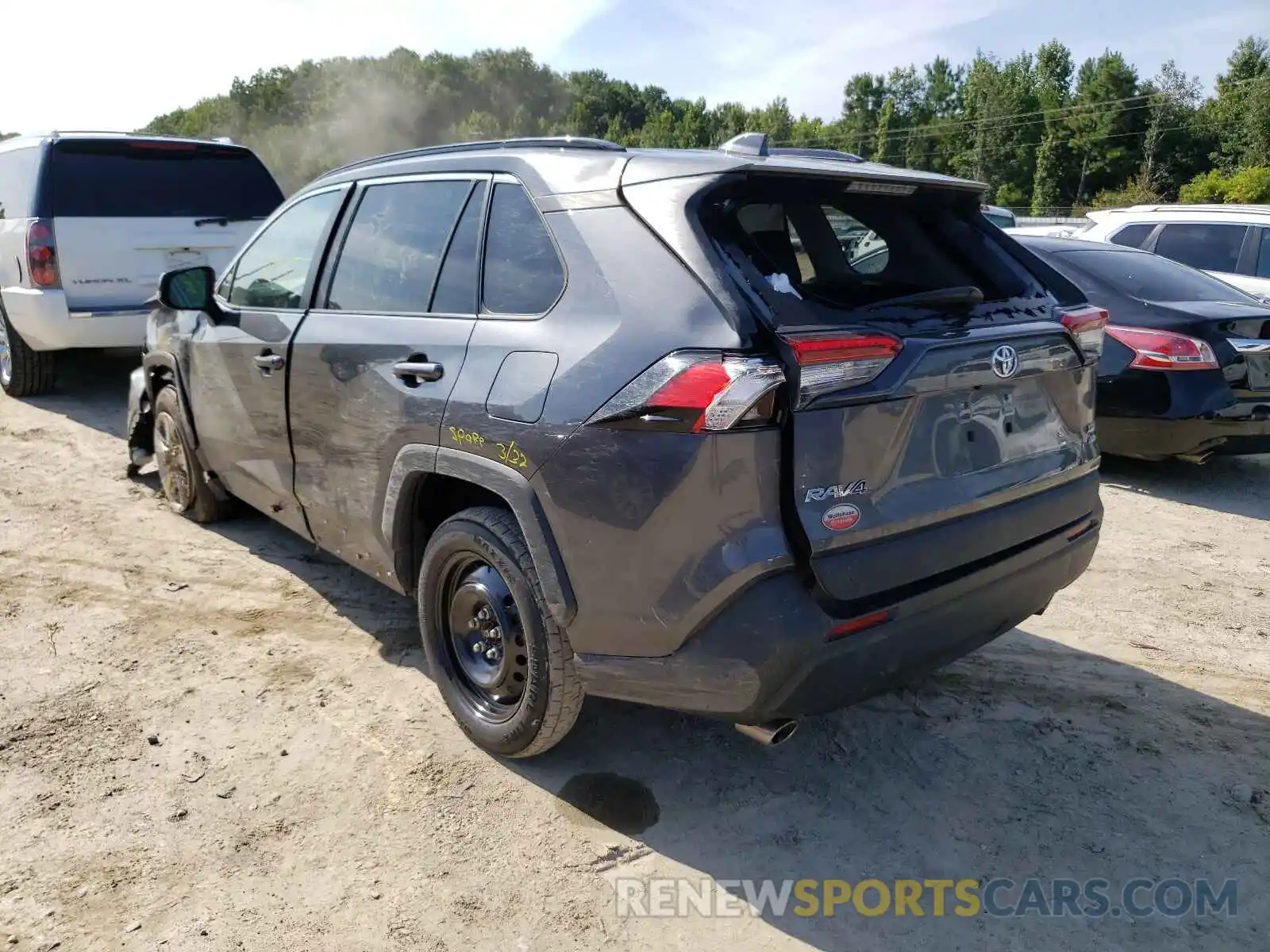 3 Photograph of a damaged car 2T3P1RFVXLC090262 TOYOTA RAV4 2020