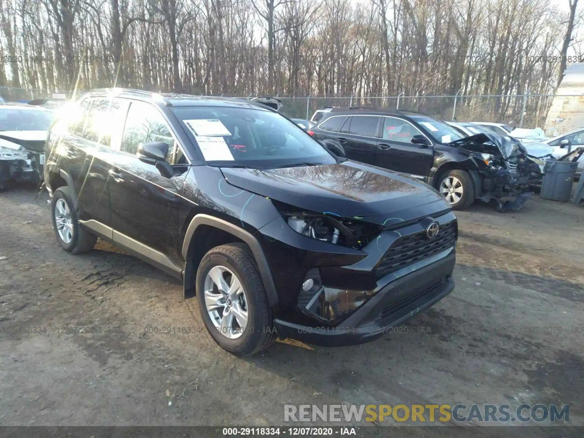 1 Photograph of a damaged car 2T3P1RFVXLC090536 TOYOTA RAV4 2020