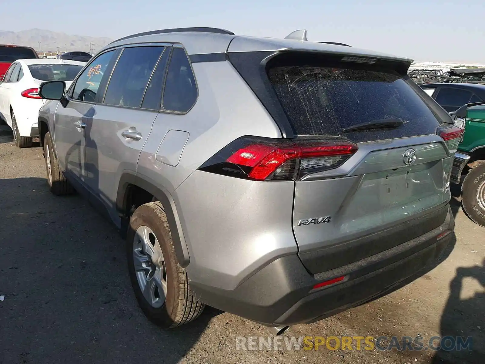 3 Photograph of a damaged car 2T3P1RFVXLC092335 TOYOTA RAV4 2020