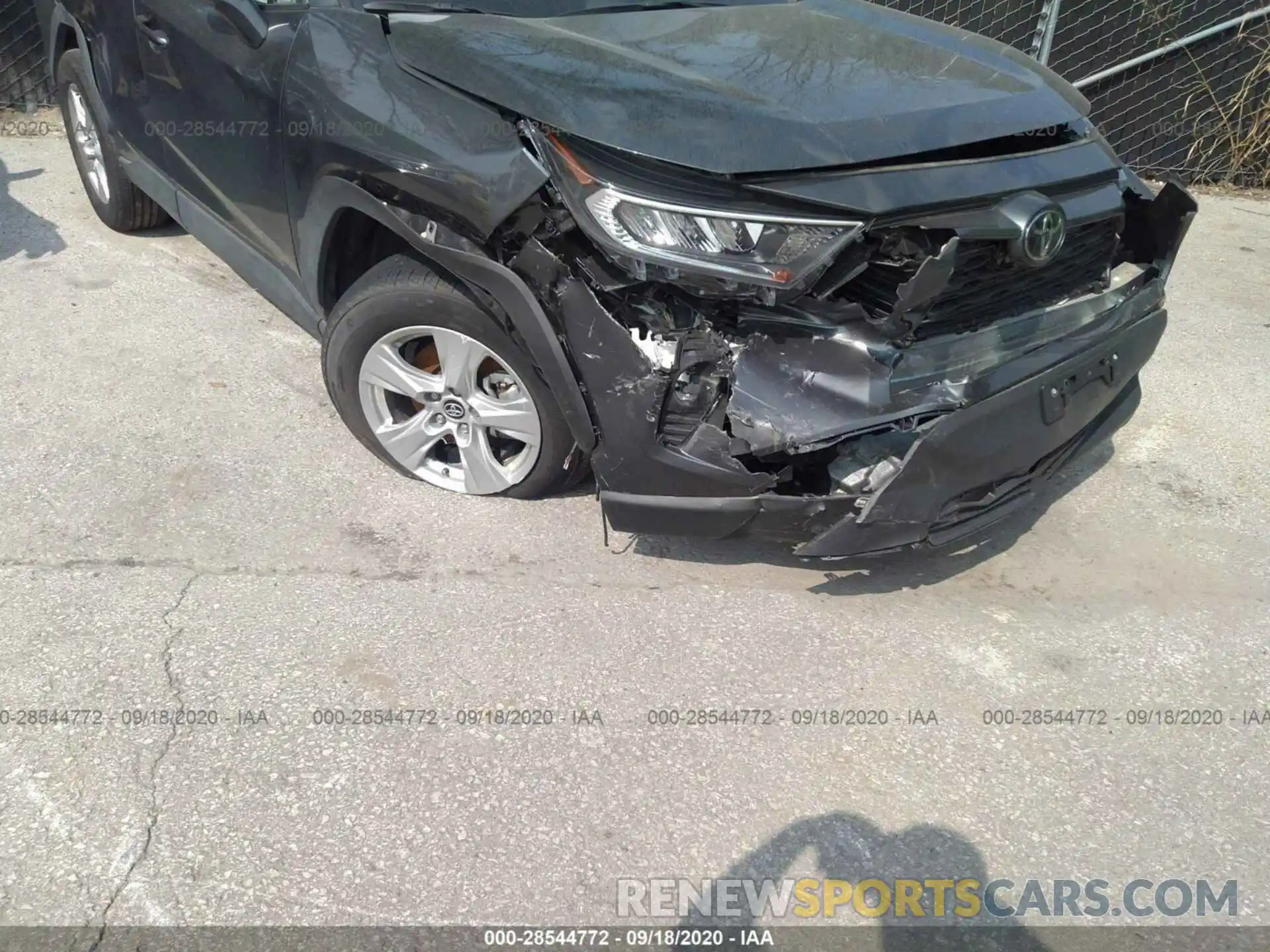 6 Photograph of a damaged car 2T3P1RFVXLC093274 TOYOTA RAV4 2020