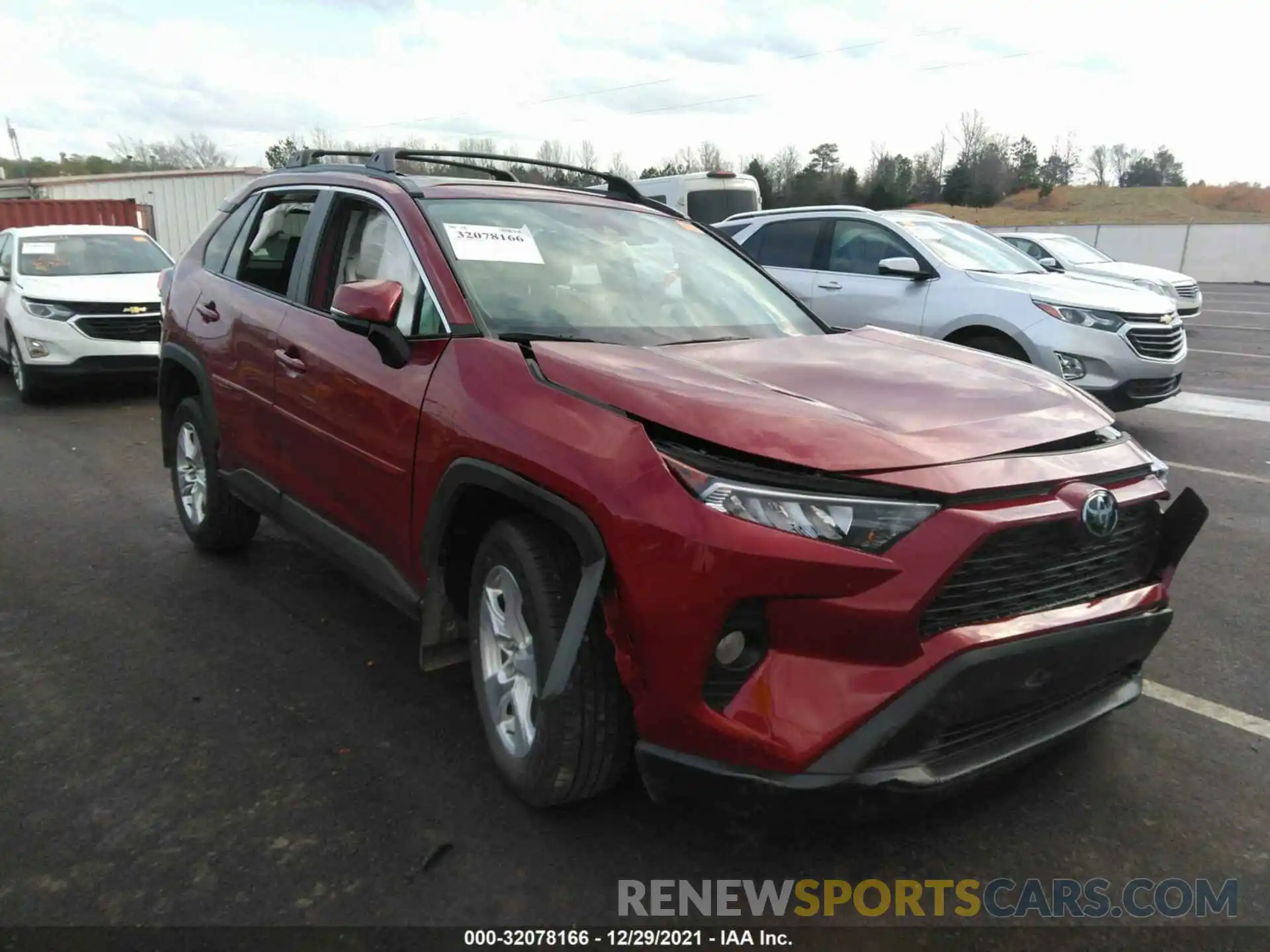 1 Photograph of a damaged car 2T3P1RFVXLC096238 TOYOTA RAV4 2020