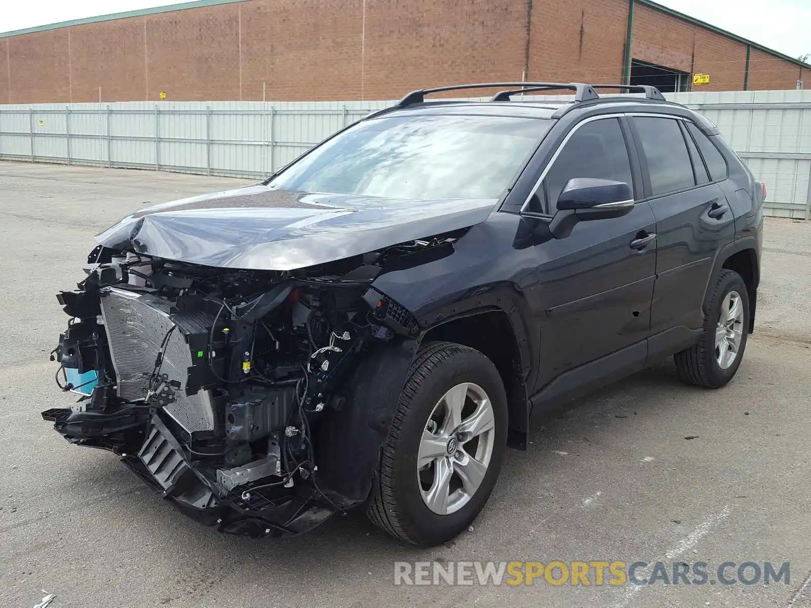 2 Photograph of a damaged car 2T3P1RFVXLC098359 TOYOTA RAV4 2020