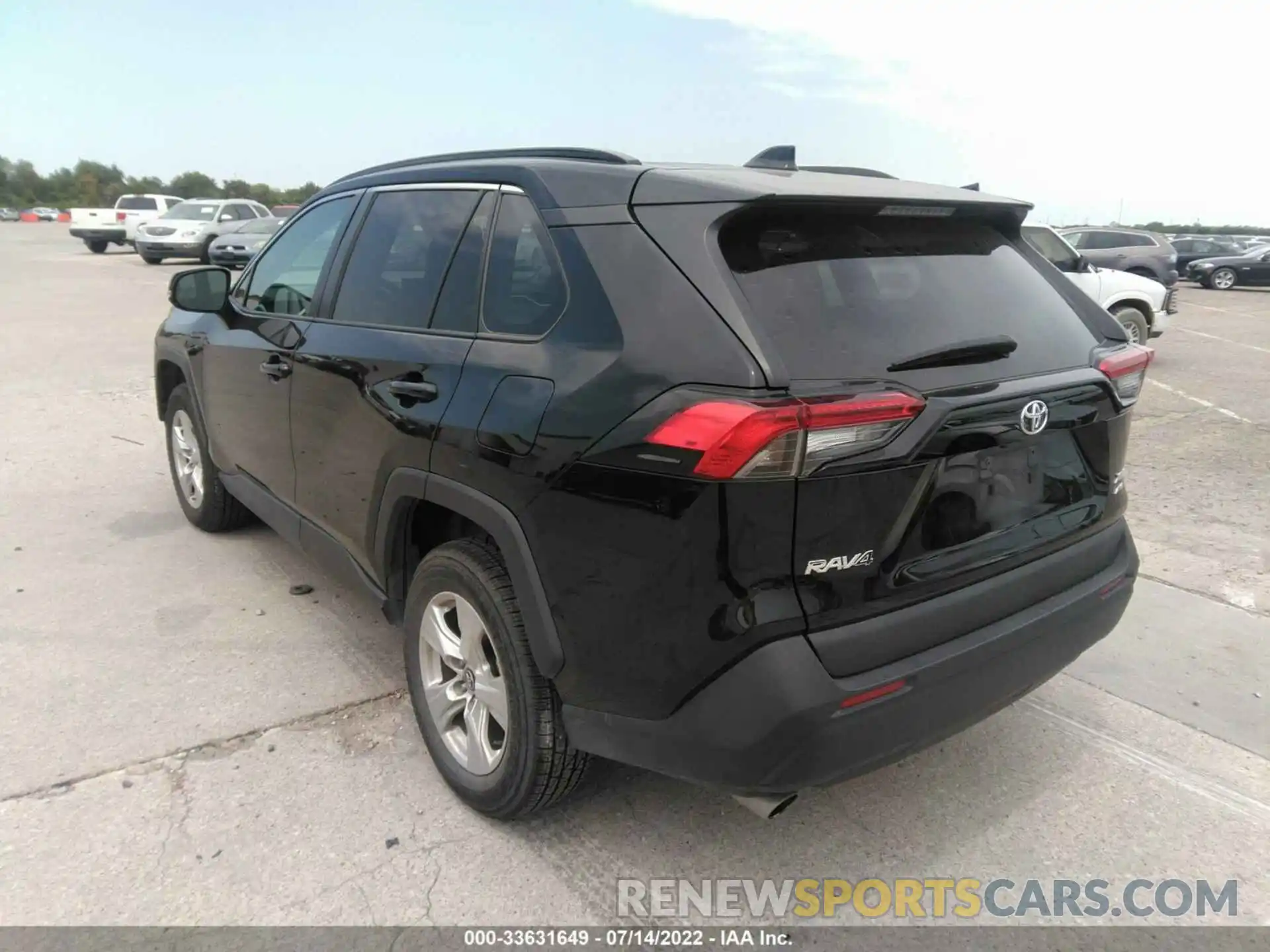 3 Photograph of a damaged car 2T3P1RFVXLC098927 TOYOTA RAV4 2020