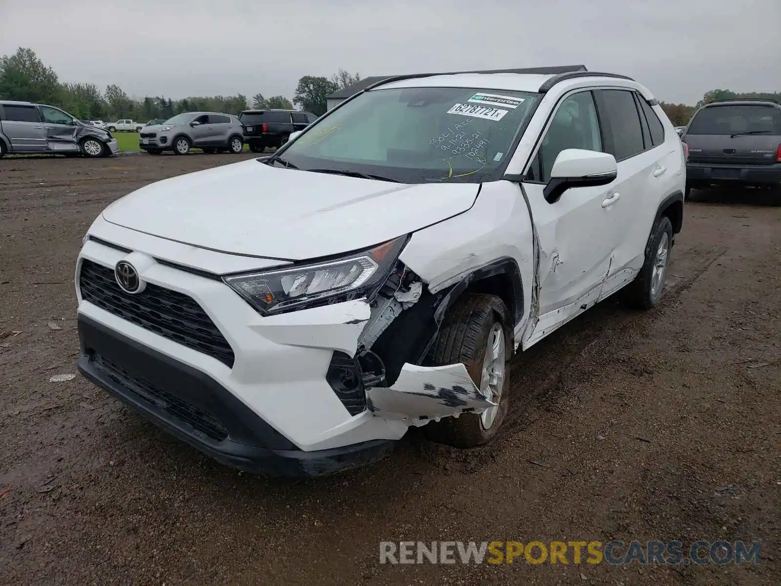 2 Photograph of a damaged car 2T3P1RFVXLC102491 TOYOTA RAV4 2020