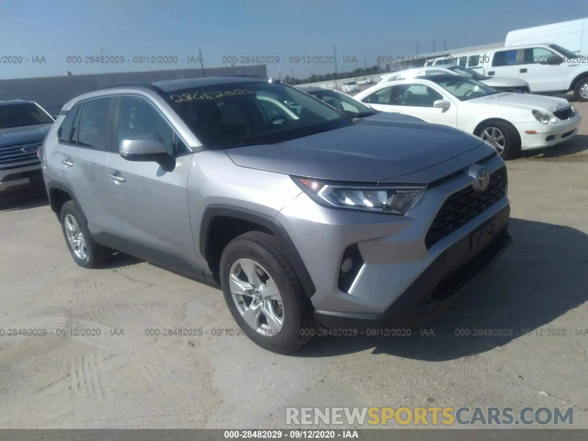 1 Фотография поврежденного автомобиля 2T3P1RFVXLC102572 TOYOTA RAV4 2020