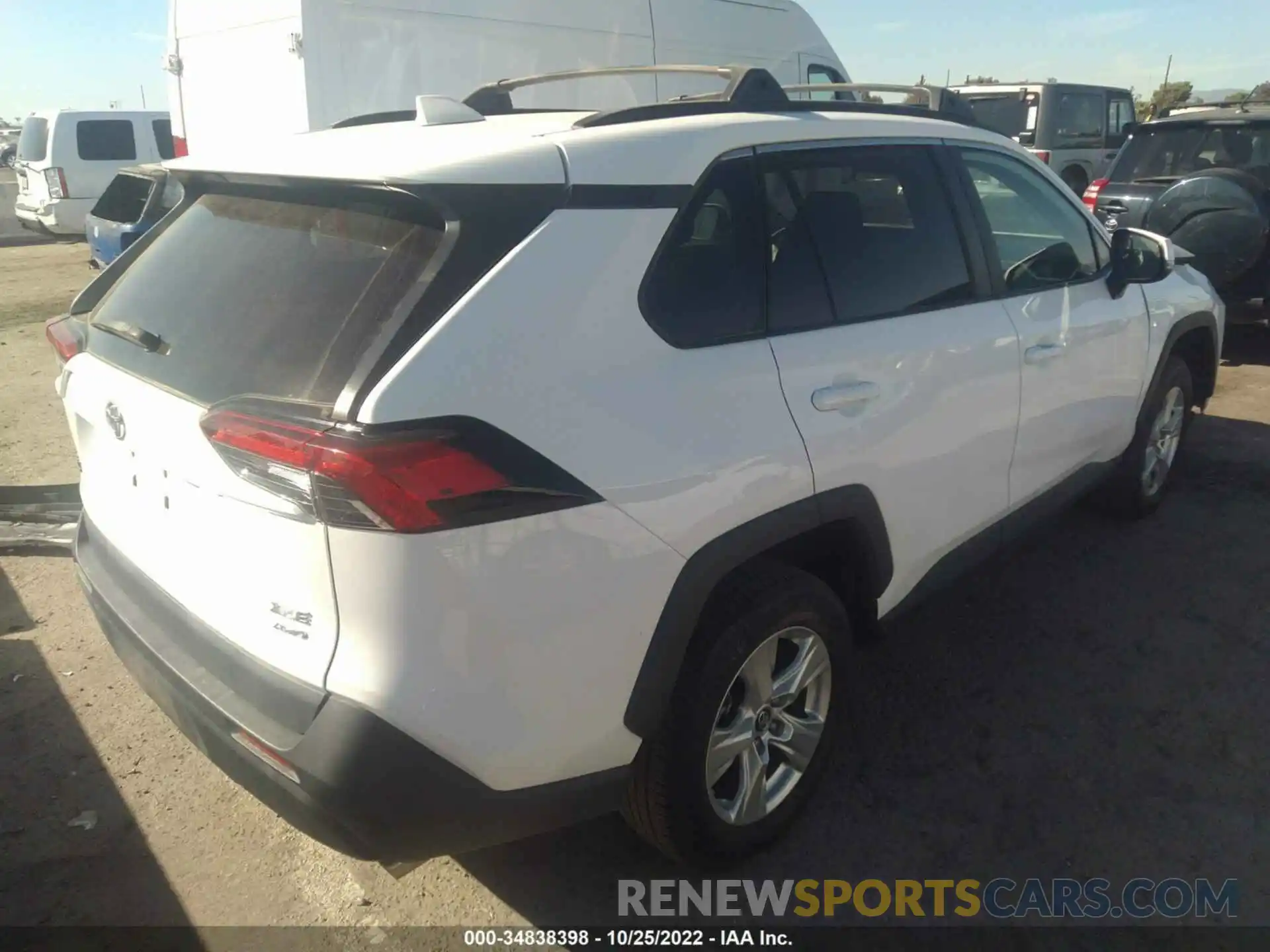 4 Фотография поврежденного автомобиля 2T3P1RFVXLC103334 TOYOTA RAV4 2020