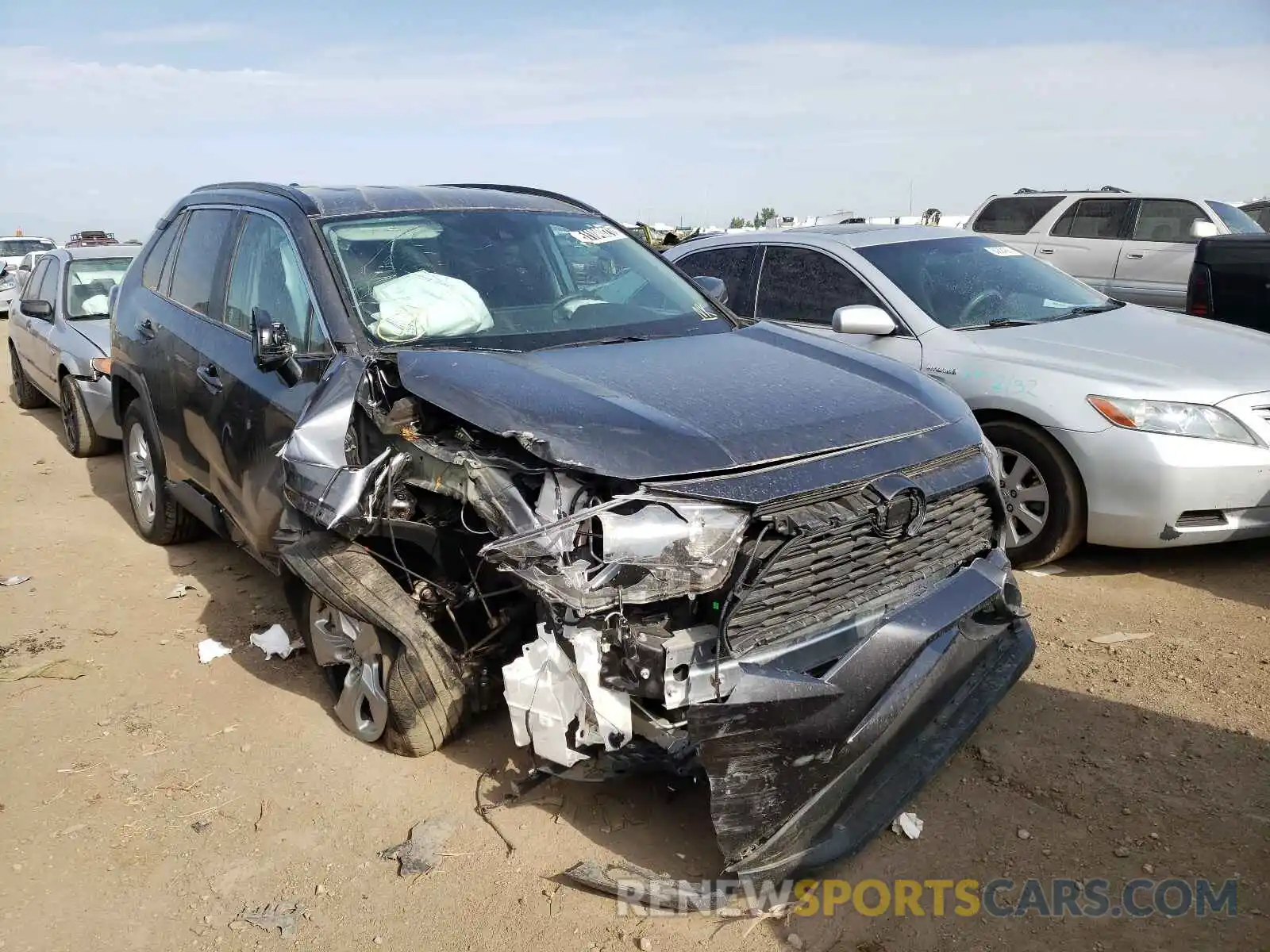 1 Photograph of a damaged car 2T3P1RFVXLC105391 TOYOTA RAV4 2020