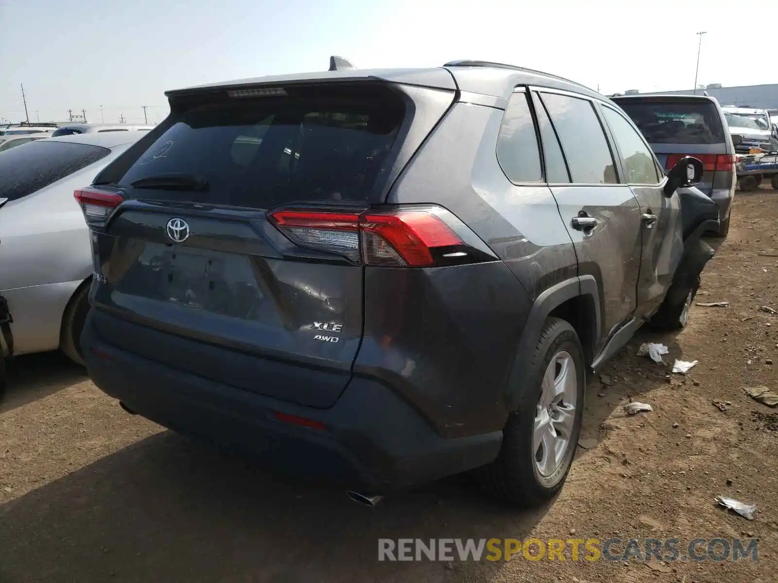 4 Photograph of a damaged car 2T3P1RFVXLC105391 TOYOTA RAV4 2020