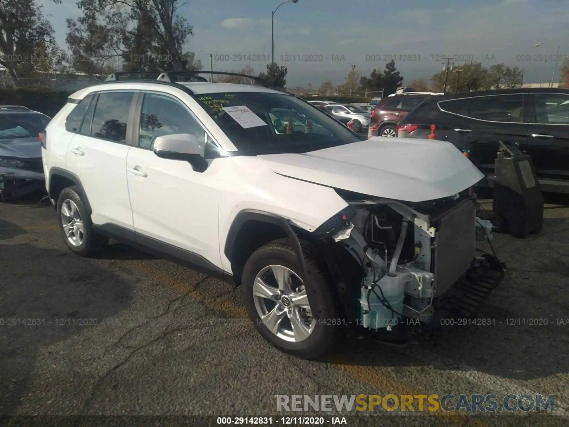 1 Photograph of a damaged car 2T3P1RFVXLC116102 TOYOTA RAV4 2020