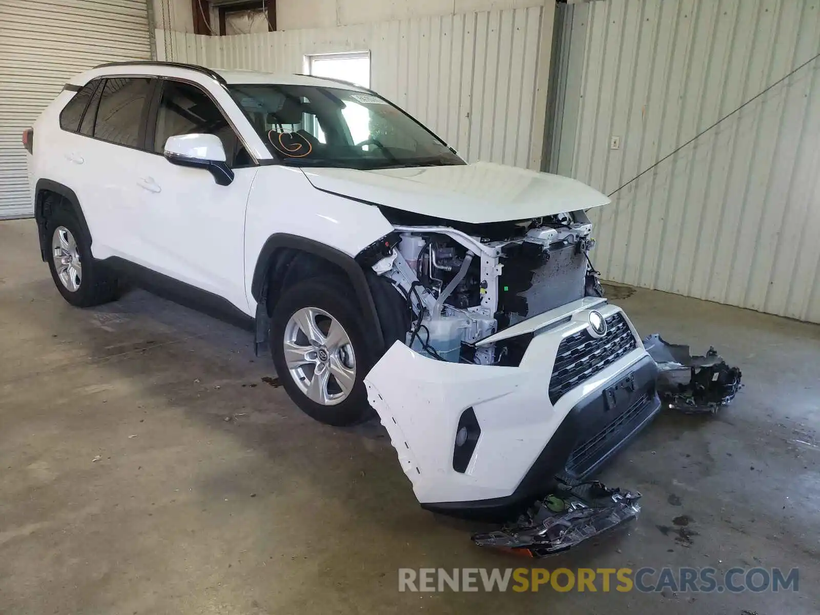 1 Photograph of a damaged car 2T3P1RFVXLC127360 TOYOTA RAV4 2020