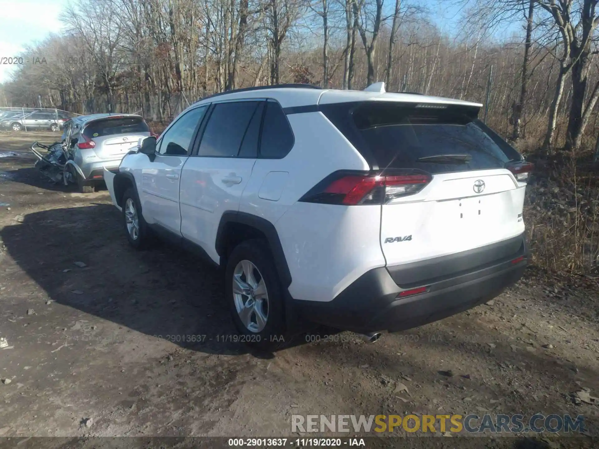 3 Photograph of a damaged car 2T3P1RFVXLC132137 TOYOTA RAV4 2020