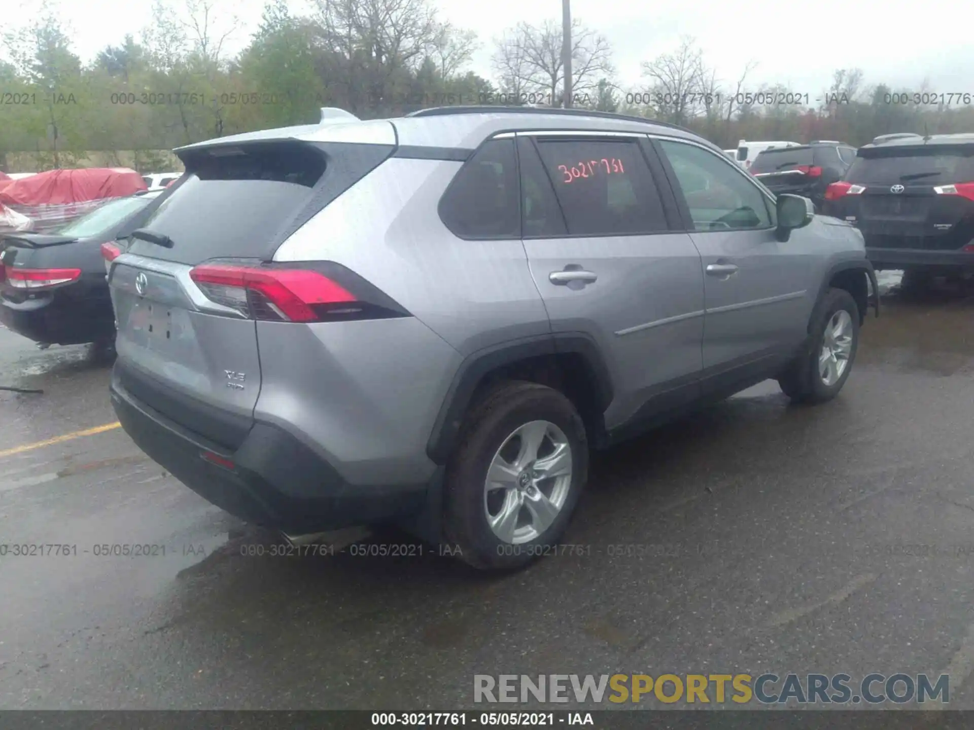 4 Photograph of a damaged car 2T3P1RFVXLC133045 TOYOTA RAV4 2020