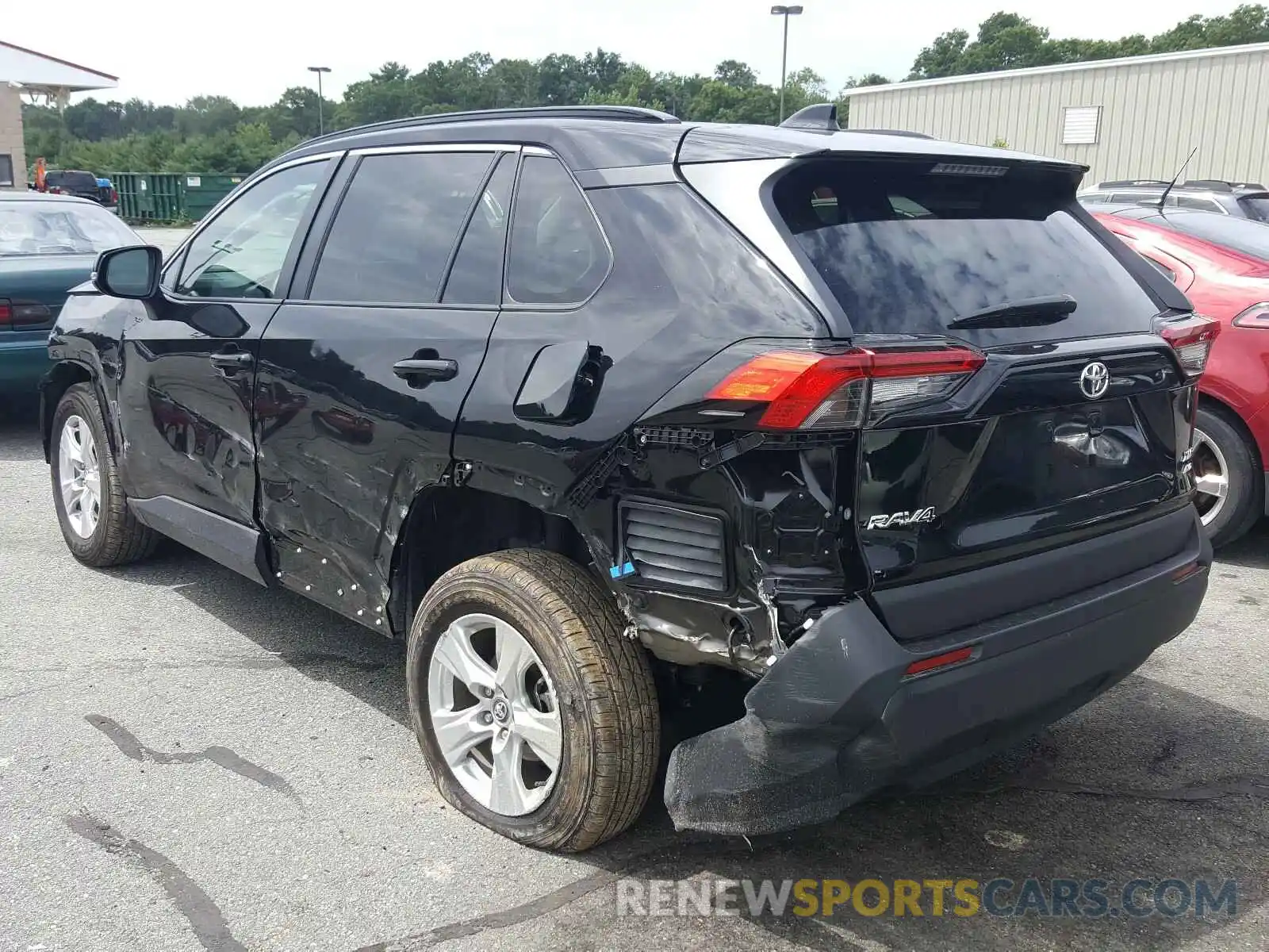 3 Photograph of a damaged car 2T3P1RFVXLW087425 TOYOTA RAV4 2020