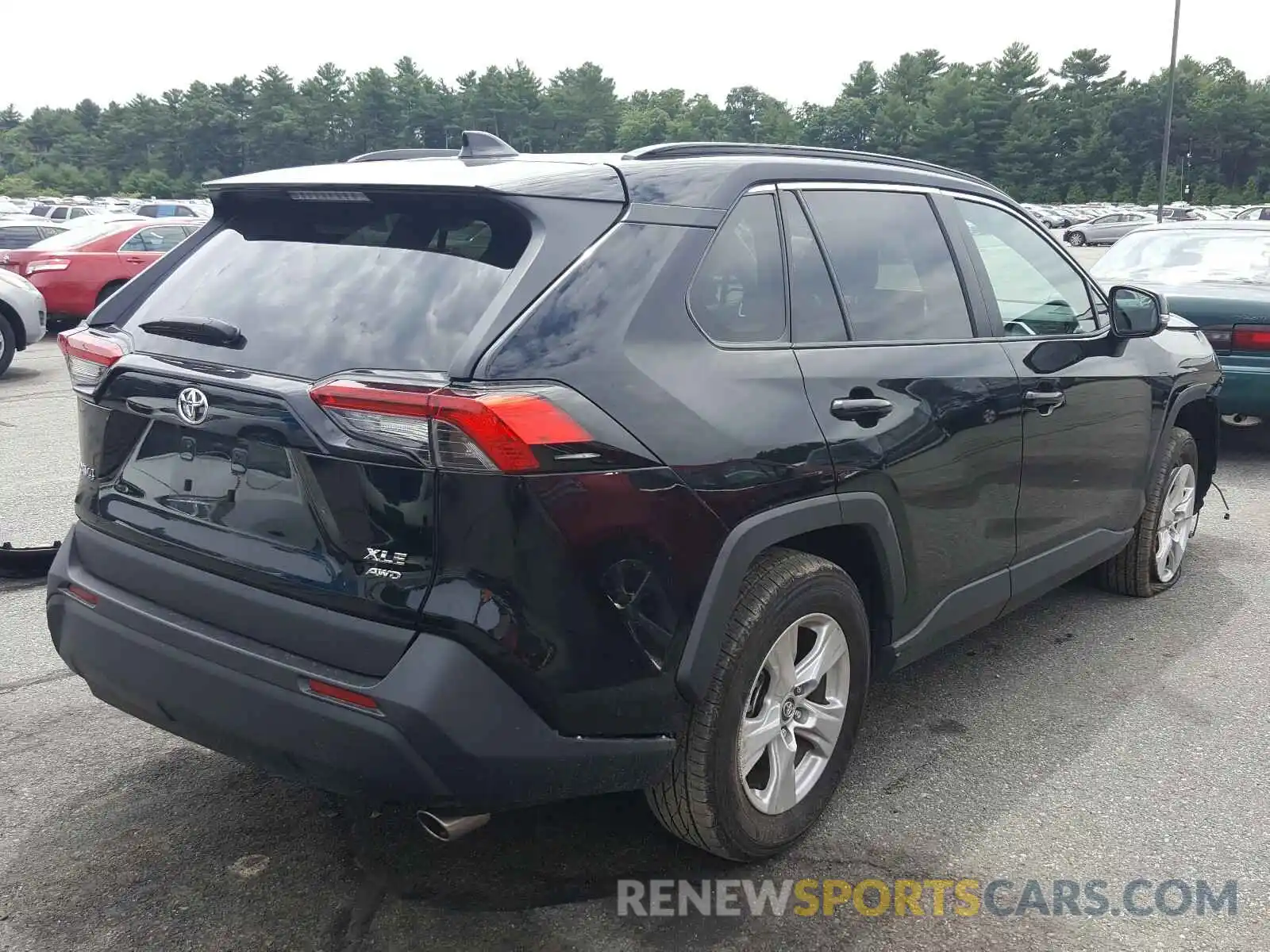 4 Photograph of a damaged car 2T3P1RFVXLW087425 TOYOTA RAV4 2020