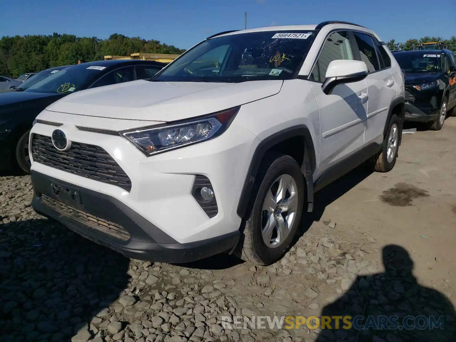 2 Photograph of a damaged car 2T3P1RFVXLW107155 TOYOTA RAV4 2020