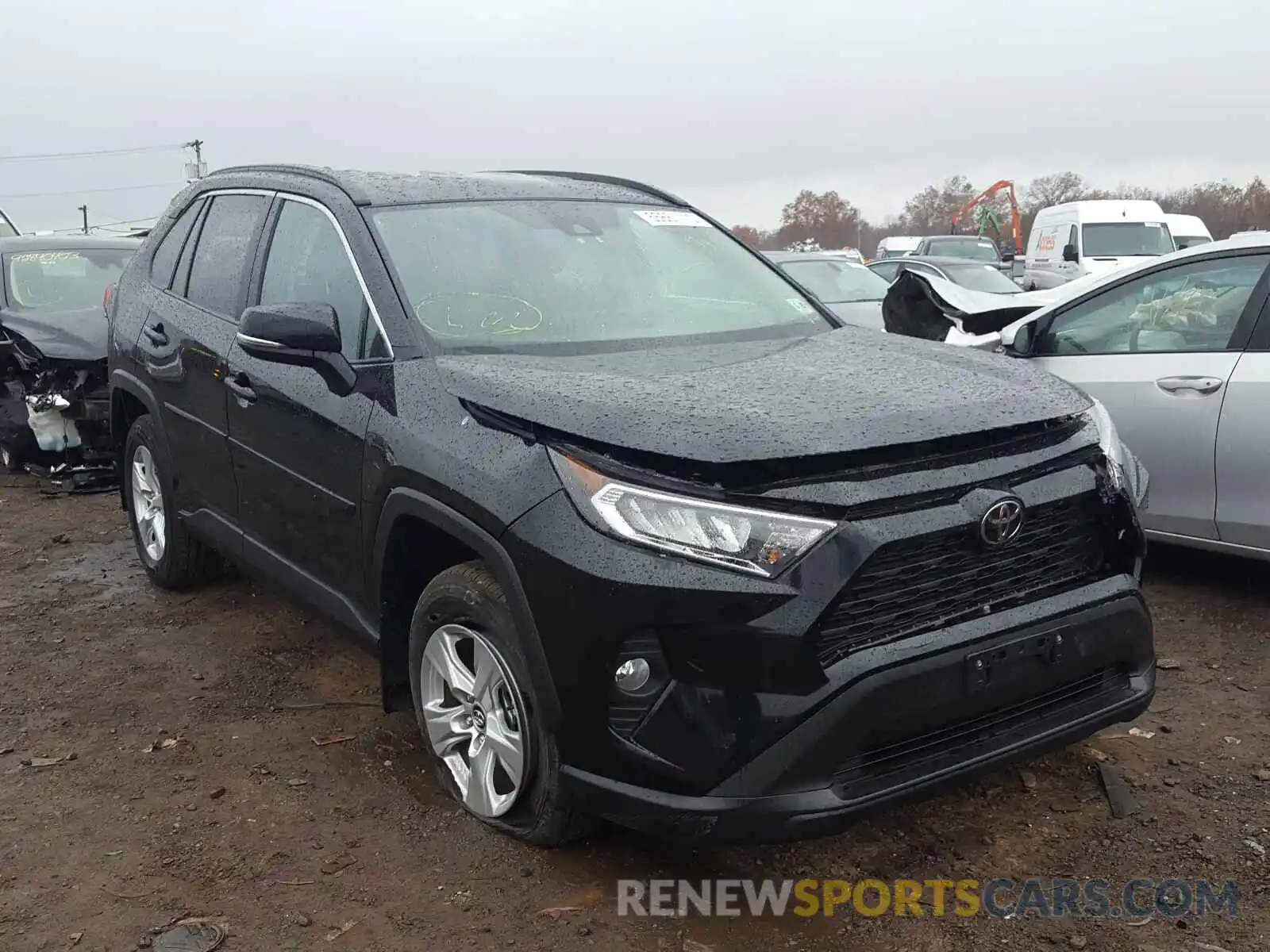 1 Photograph of a damaged car 2T3P1RFVXLW108595 TOYOTA RAV4 2020