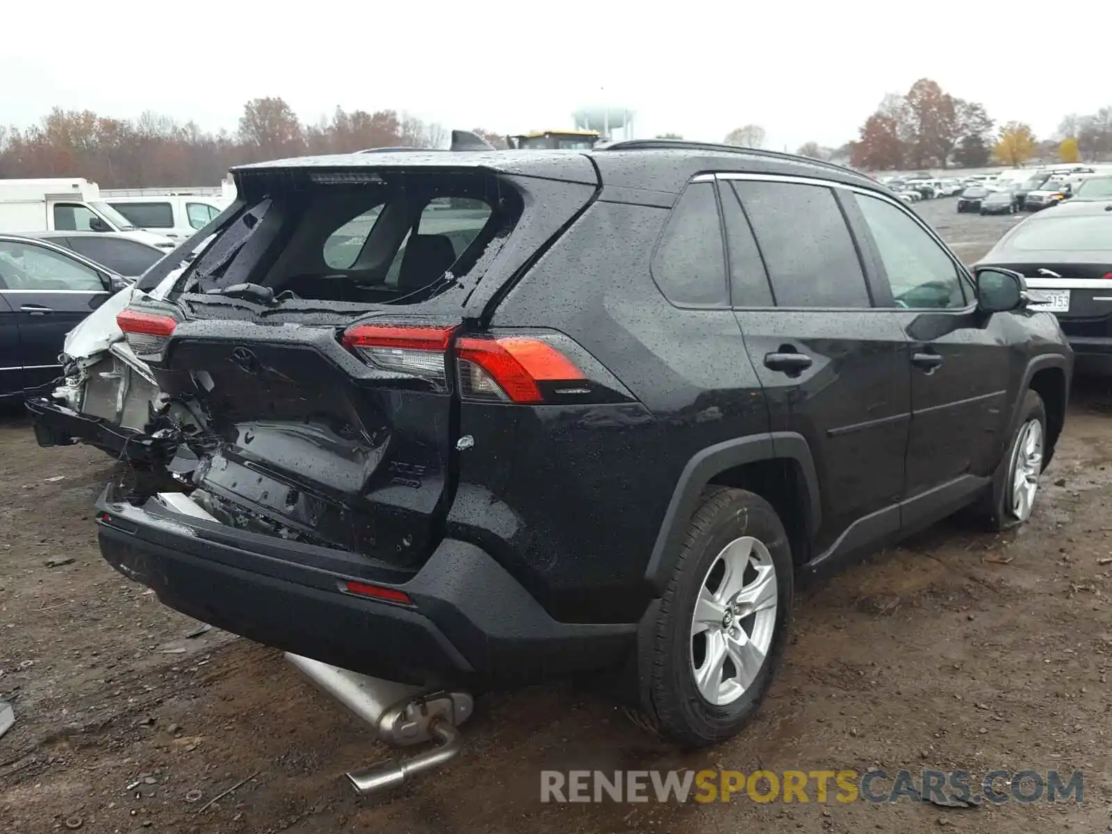 4 Photograph of a damaged car 2T3P1RFVXLW108595 TOYOTA RAV4 2020