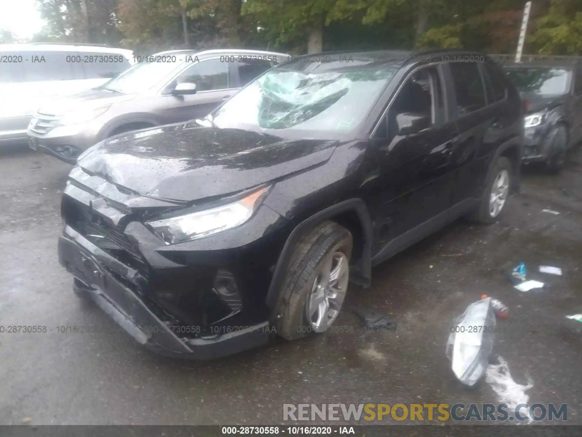 2 Photograph of a damaged car 2T3P1RFVXLW110895 TOYOTA RAV4 2020