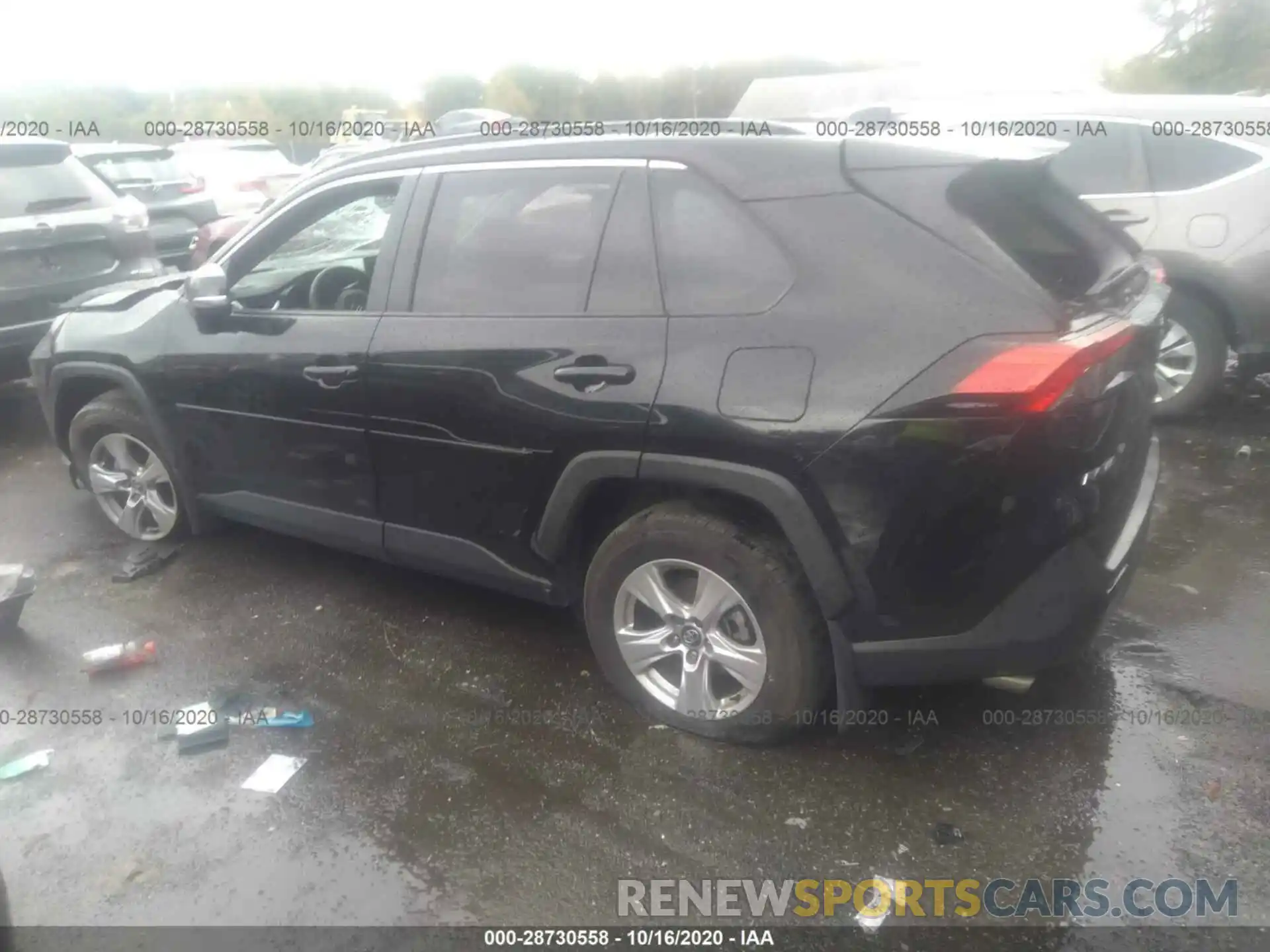 3 Photograph of a damaged car 2T3P1RFVXLW110895 TOYOTA RAV4 2020