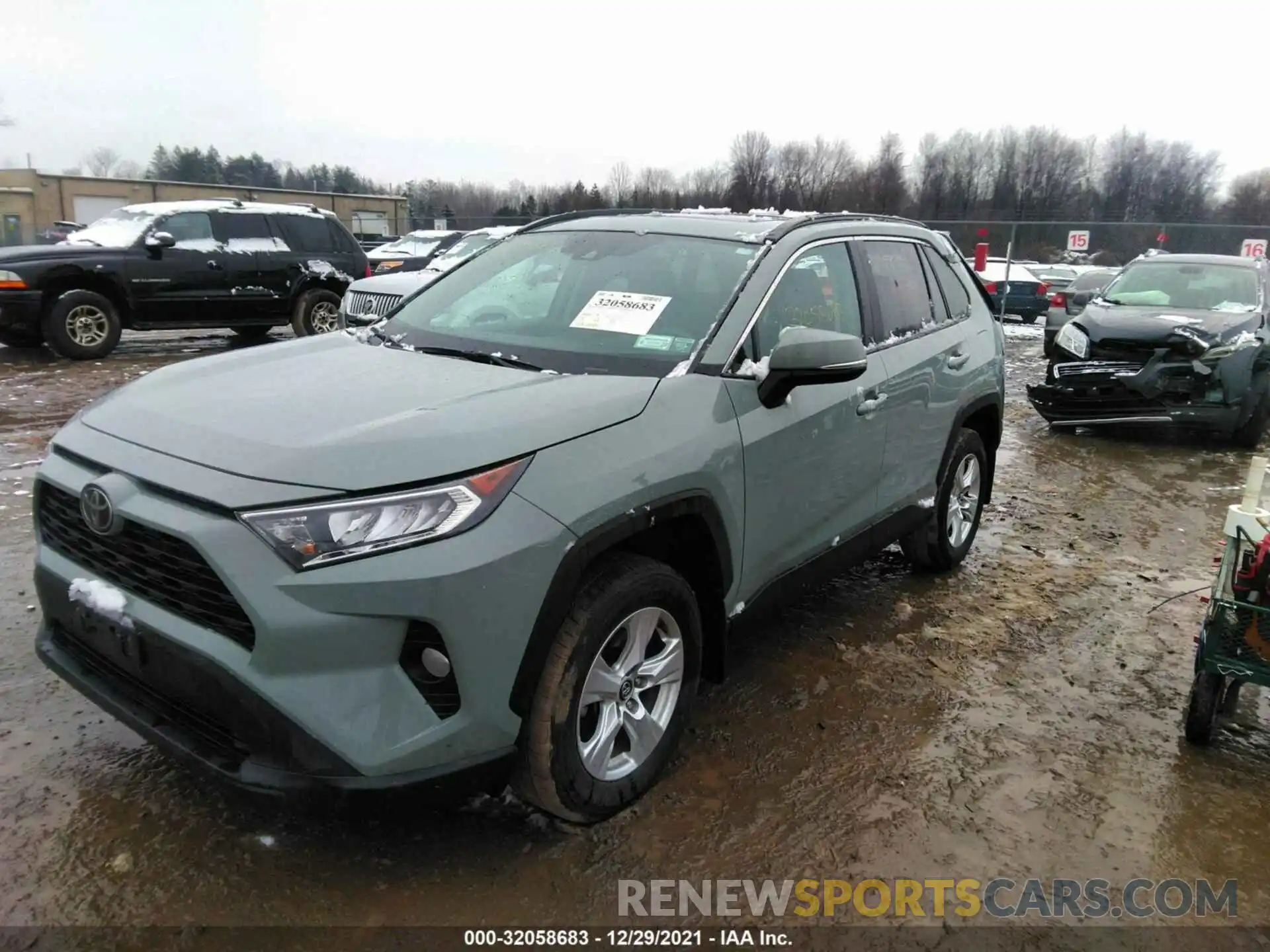 2 Фотография поврежденного автомобиля 2T3P1RFVXLW115899 TOYOTA RAV4 2020