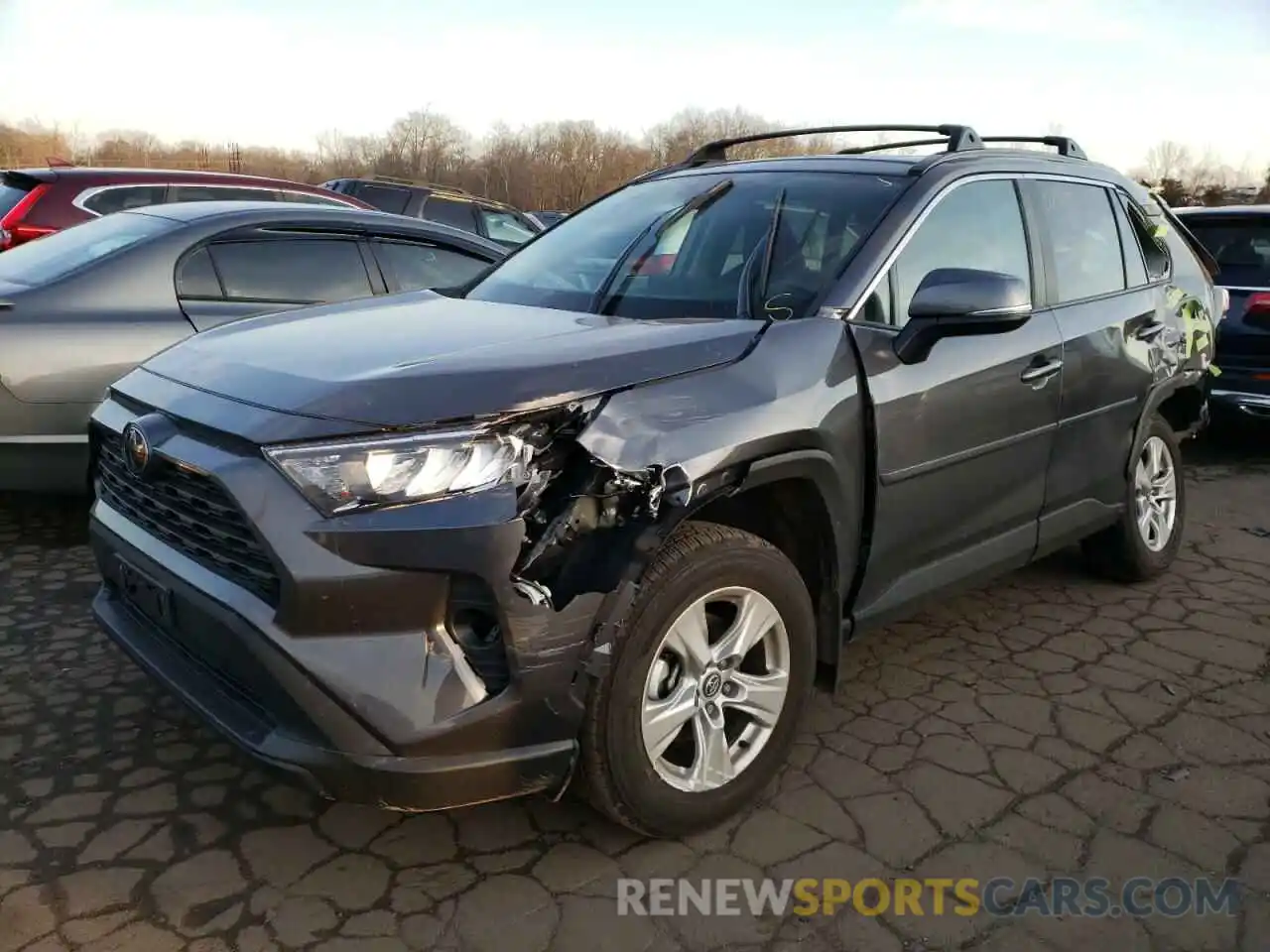 2 Photograph of a damaged car 2T3P1RFVXLW123632 TOYOTA RAV4 2020