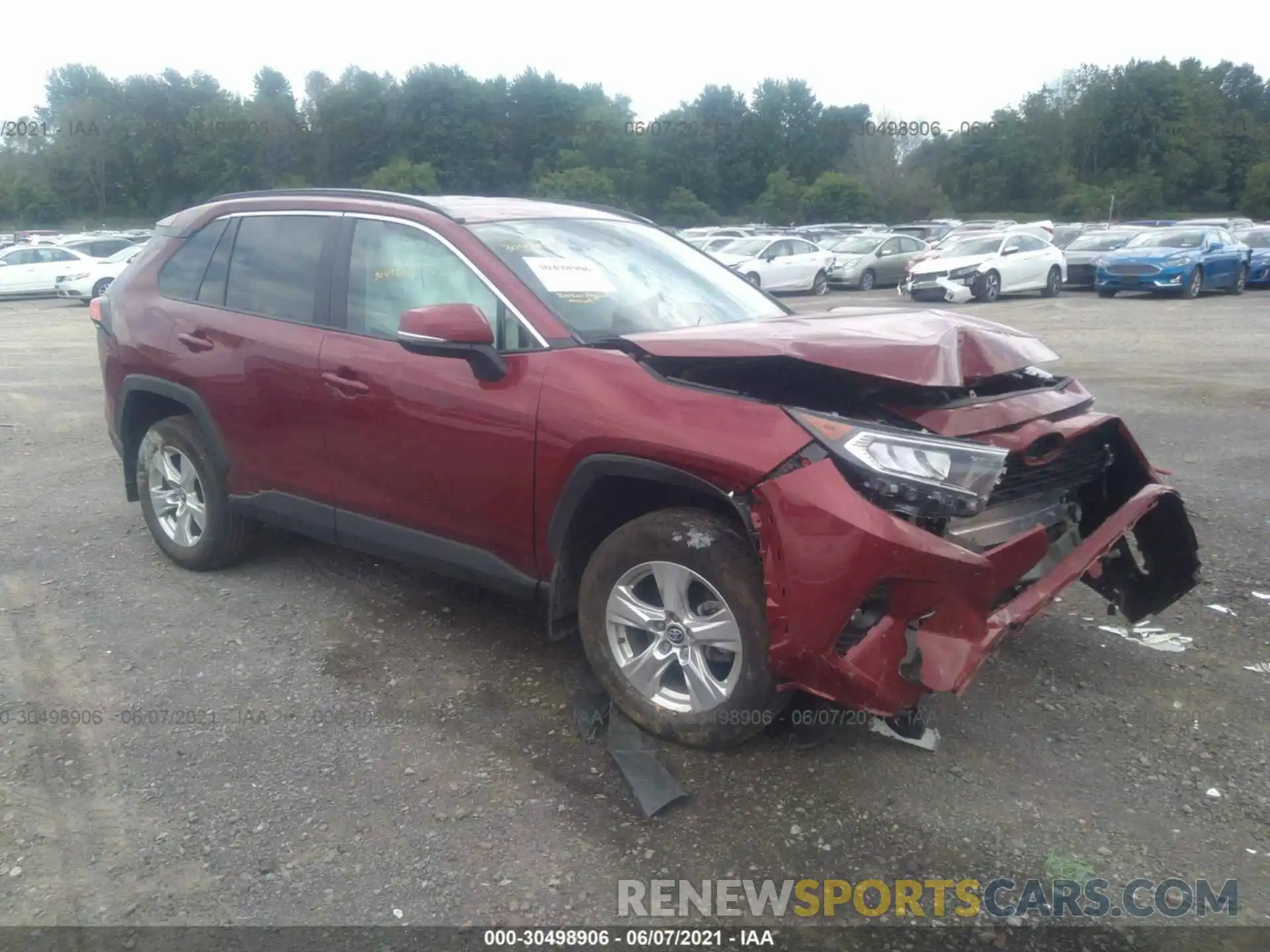 1 Photograph of a damaged car 2T3P1RFVXLW127521 TOYOTA RAV4 2020